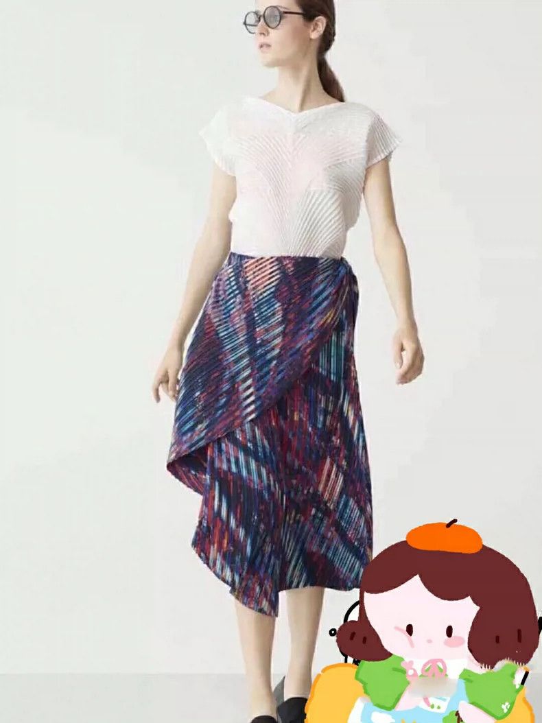 Issey Miyake Issey Miyake size:2 Blue-purple pleated rainbow pants Size 22" - 1 Thumbnail