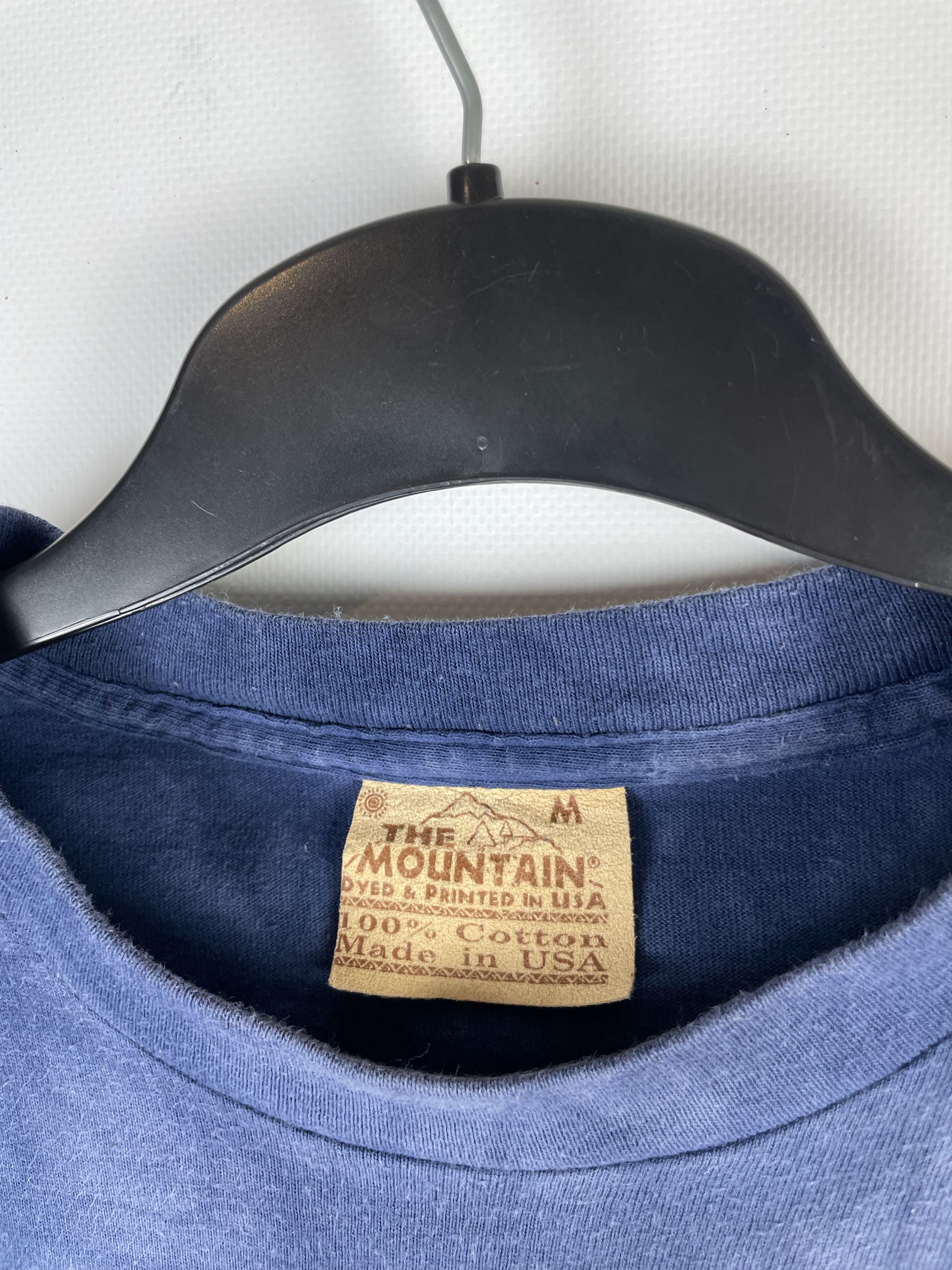 Vintage Vintage The Mountain Tee 90s Size US M / EU 48-50 / 2 - 5 Thumbnail