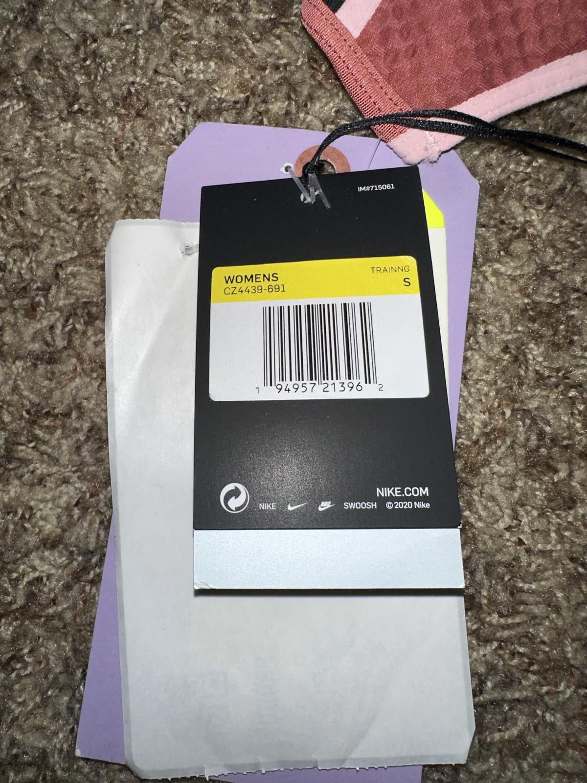 Nike Nike Swoosh Ultrabreathe Women's Medium-support Padded Sports Bra Sample Size ONE SIZE - 11 Thumbnail