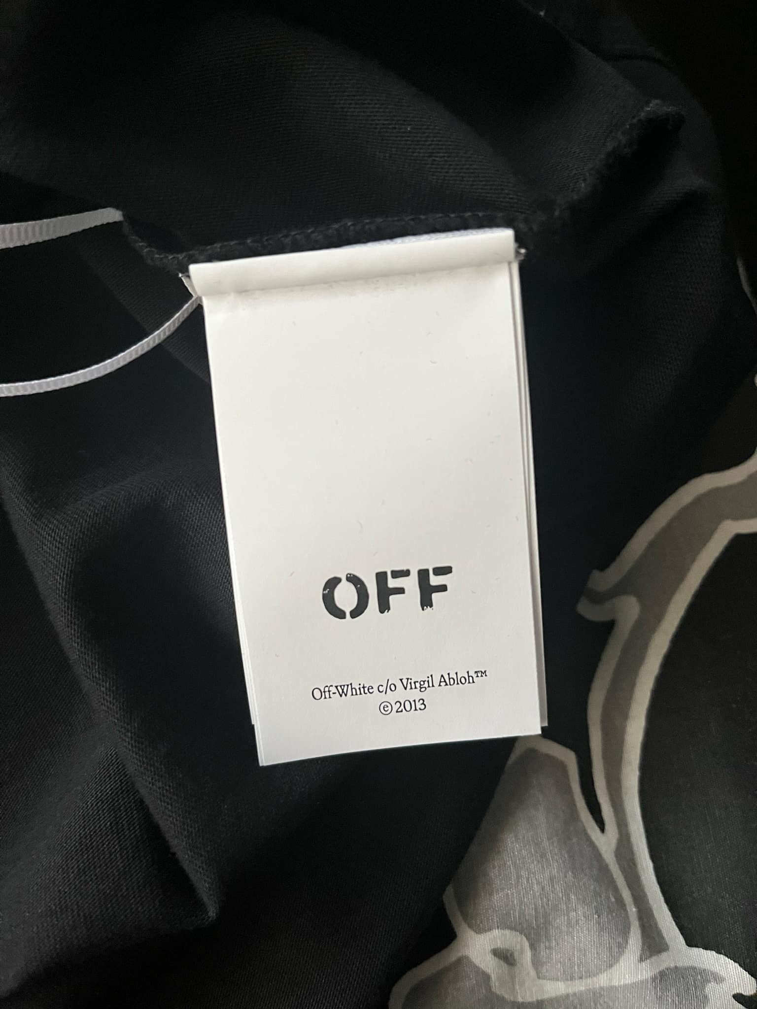 Off-White scan arr over s s tee Size US L / EU 52-54 / 3 - 6 Thumbnail