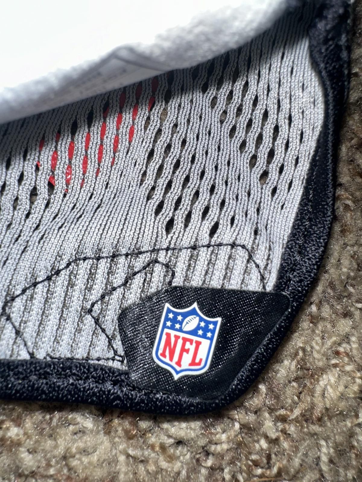 Nike Nike NFL Tampa Bay Buccaneers Vapor Knit On Field Football Gloves Size ONE SIZE - 8 Thumbnail