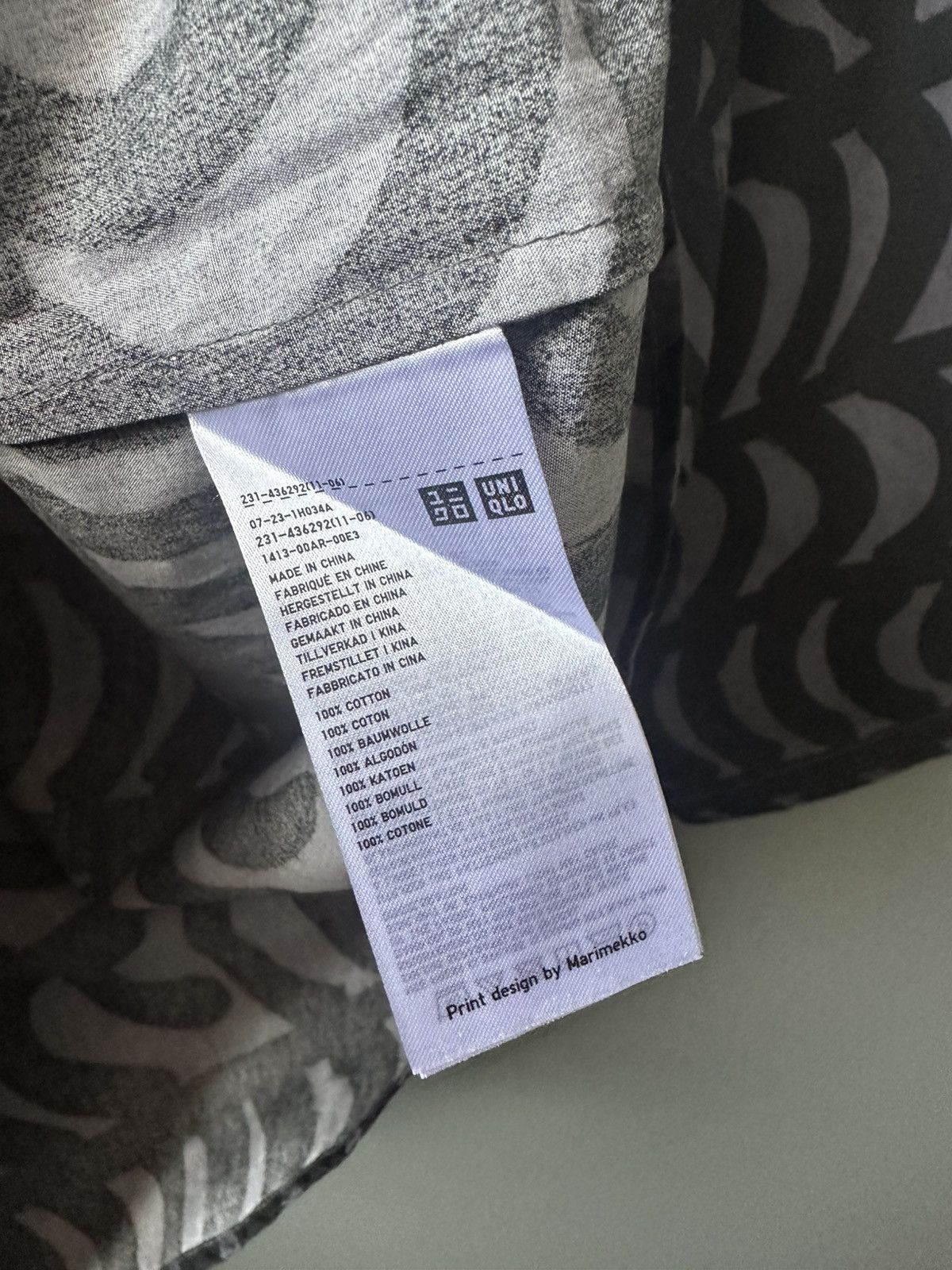 Marimekko Marimekko Uniqlo Abstract Top Size XS Size XS / US 0-2 / IT 36-38 - 4 Thumbnail