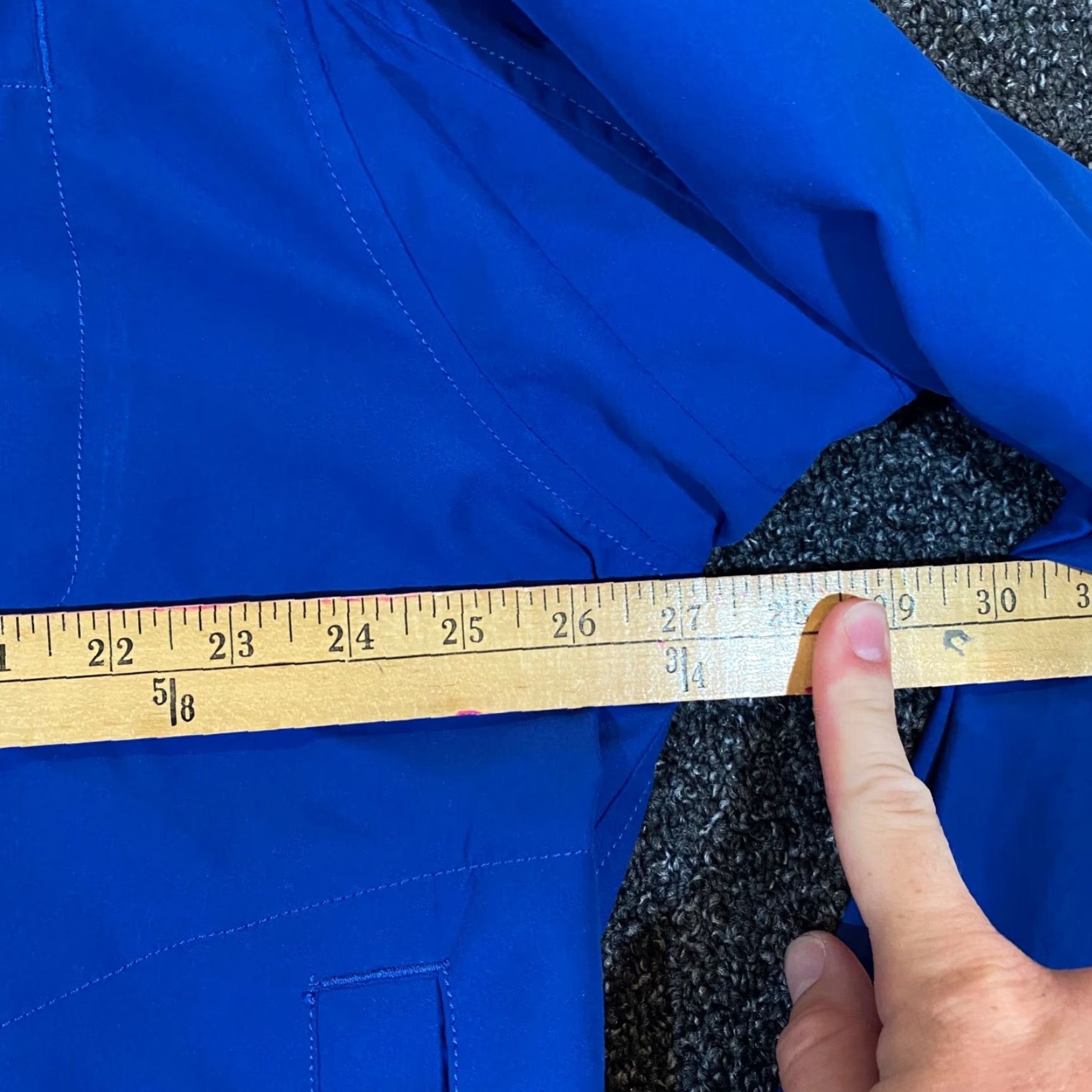 CO Duluth Trading Co Pullover Mens XL Blue V-Neck Pockets Lightweight Long Sleeve Size US XL / EU 56 / 4 - 5 Thumbnail