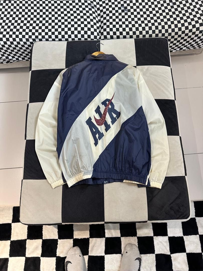 Nike × Vintage VINTAGE NIKE AIR WINDBREAKER Size US L / EU 52-54 / 3 - 1 Thumbnail