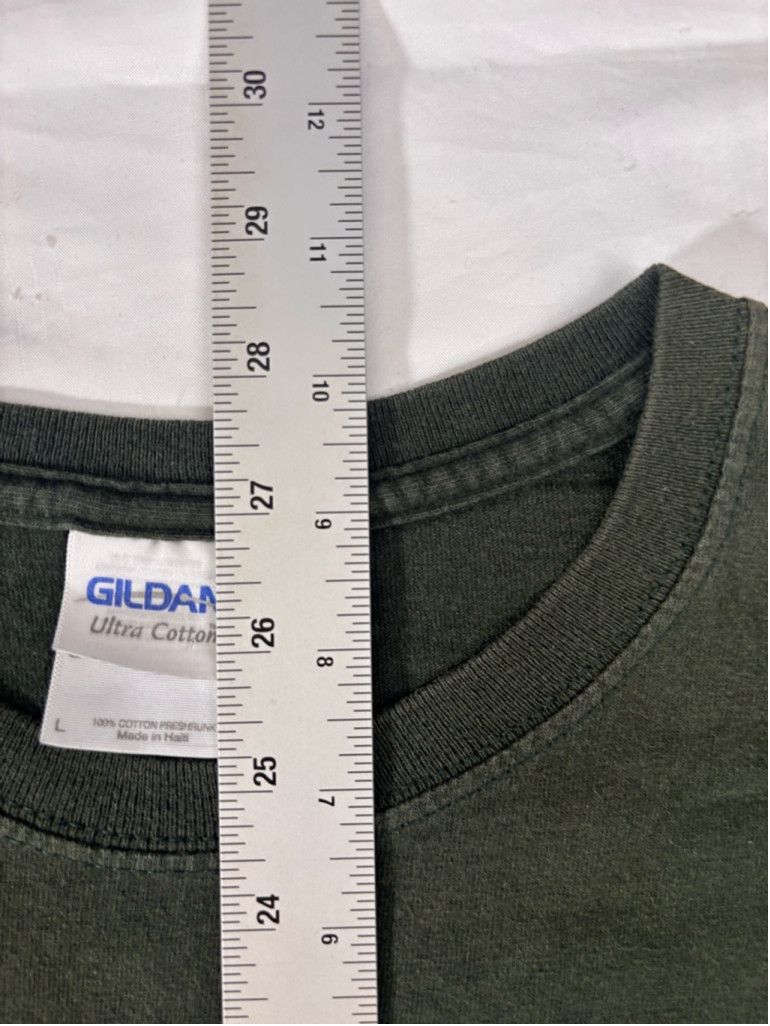 Gildan Men's Gildan T-shirt Size L Green Short Sleeve Crew Neck Size US L / EU 52-54 / 3 - 5 Thumbnail