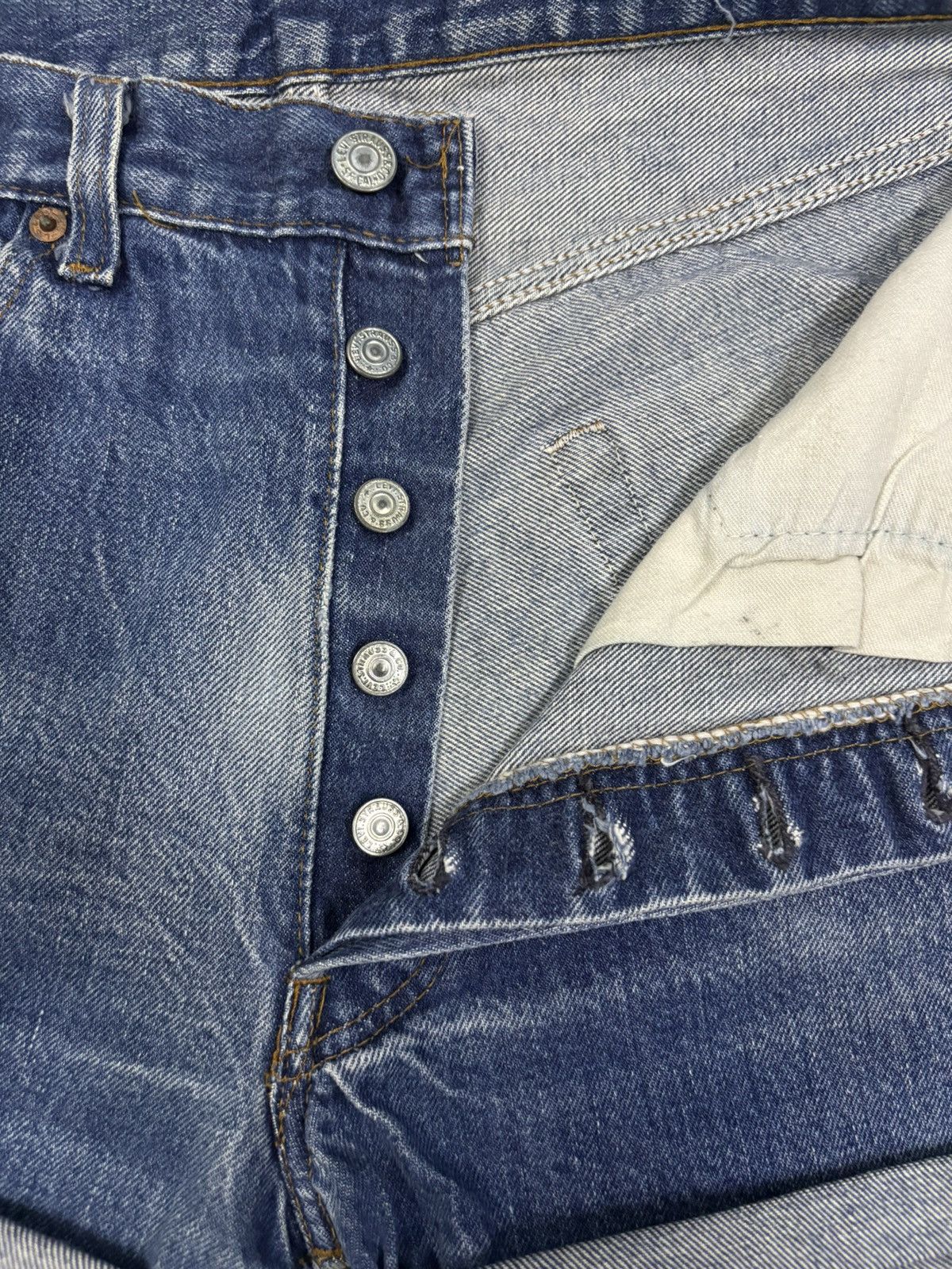 Levi's Vintage 80s Levis 501 Selvedge Denim Shorts-Stamp Button 524 Size 32" / US 10 / IT 46 - 9 Thumbnail