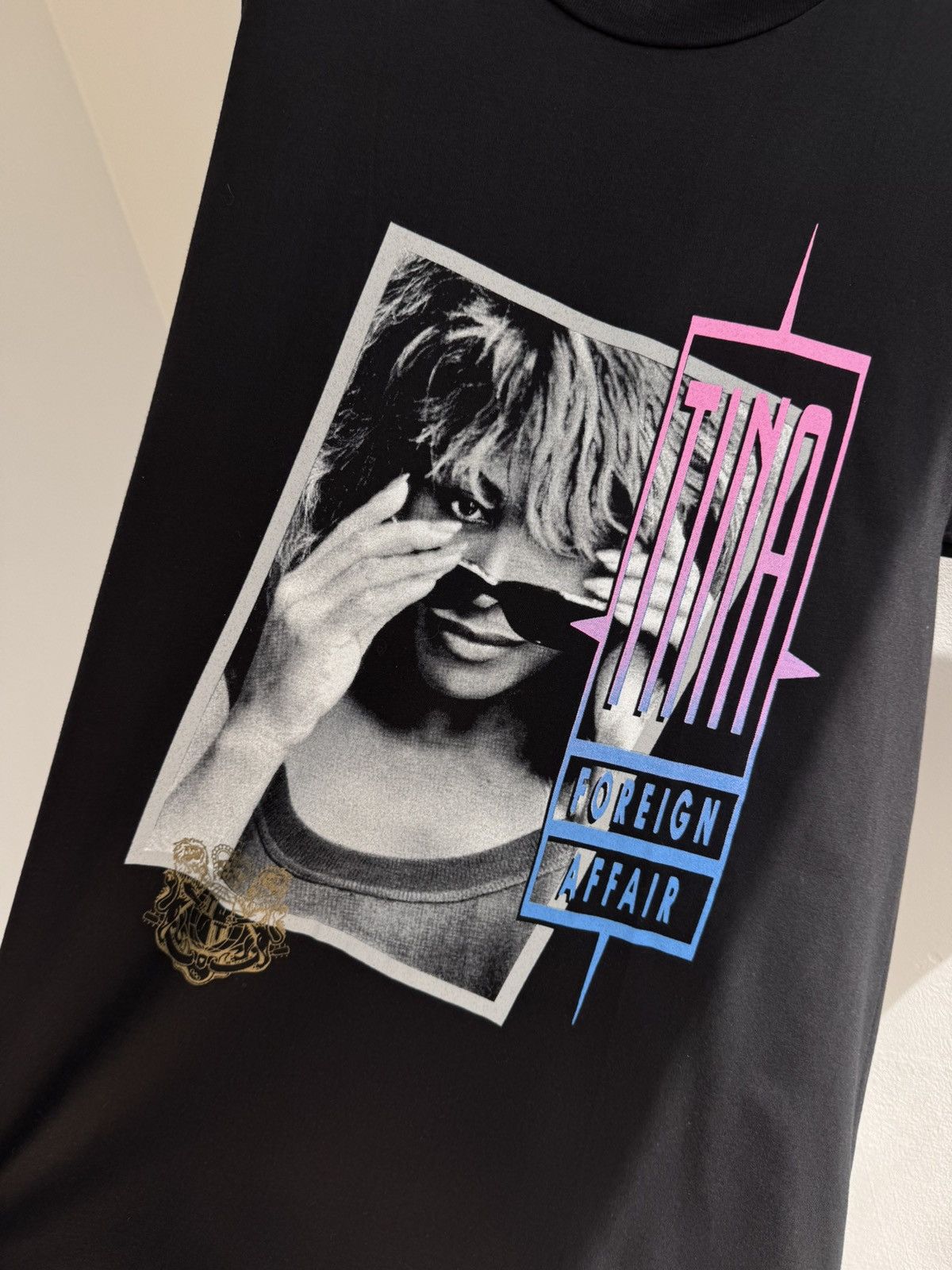 Band Tees Vintage 90s Tina Turner Foreign Affair Black T-shirt Tee Size US L / EU 52-54 / 3 - 5 Thumbnail