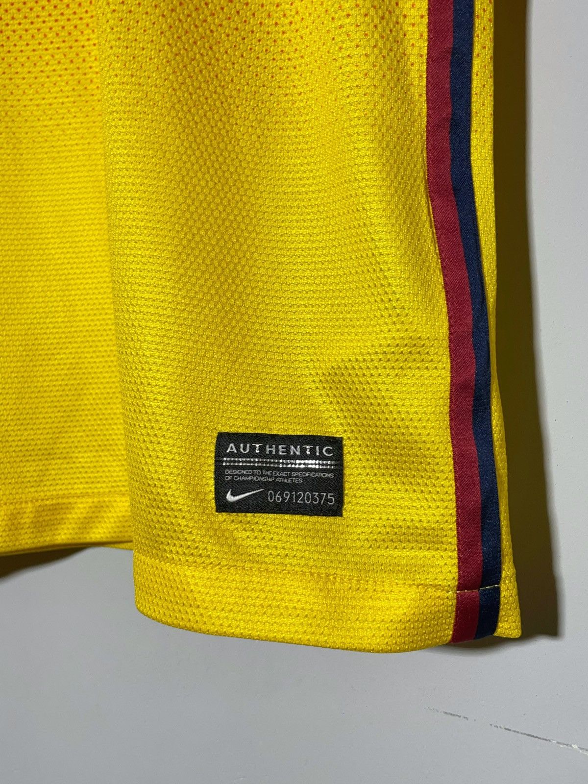 Nike F.C Barcelona Nike 2012/13 Away Y2k Football Shirt Size US XL / EU 56 / 4 - 8 Thumbnail