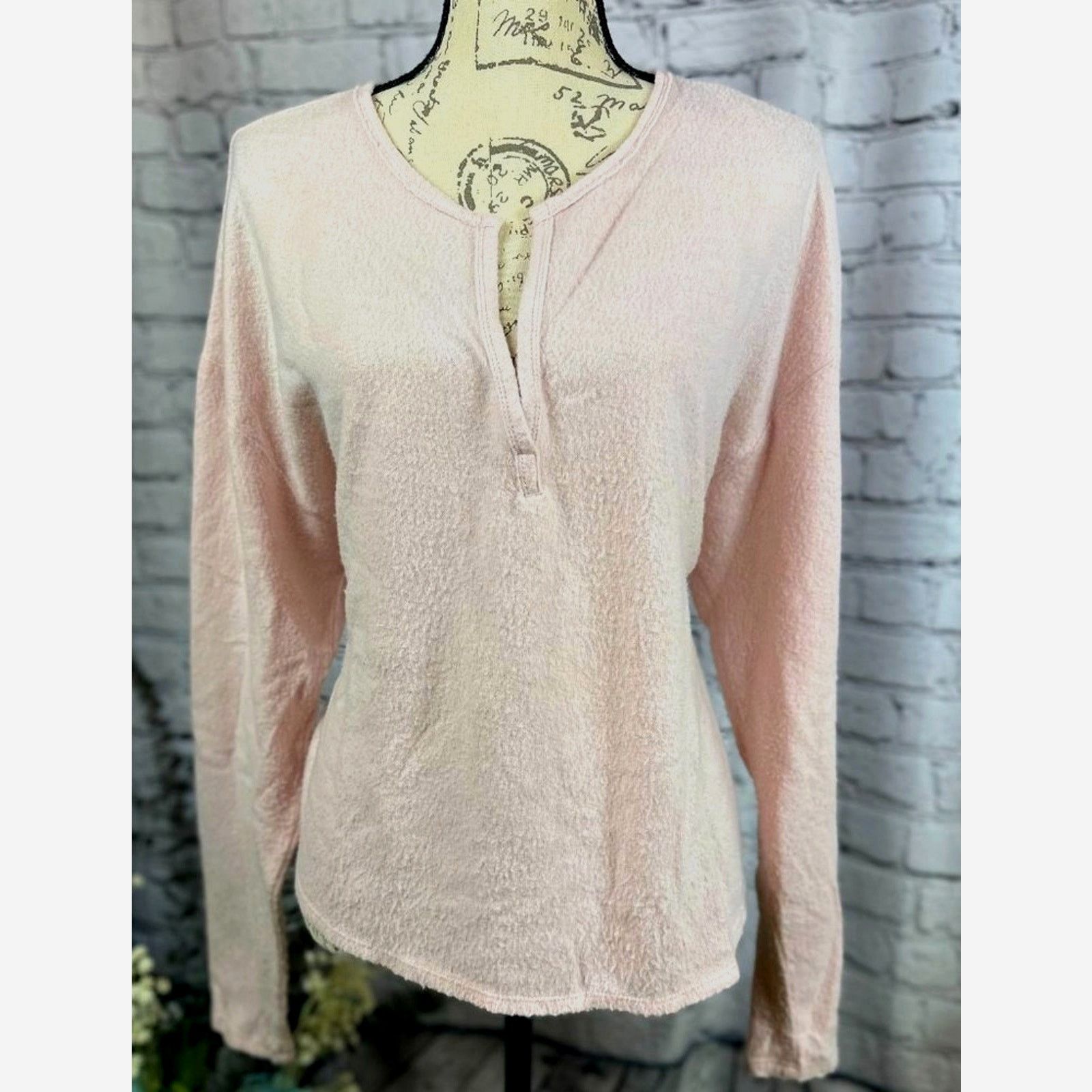 Other Socialite Pink Long Sleeve Fuzzy V-neck Top - size XL Size XL / US 12-14 / IT 48-50 - 3 Thumbnail