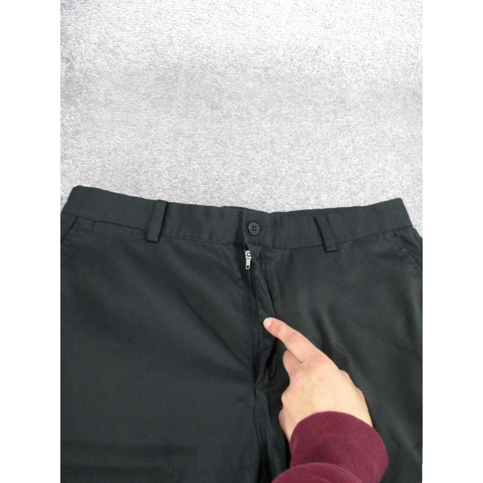 Nike Nike Golf Shorts Mens 32 Dri Fit Black Lightweight Chino Standard Fit Size US 32 / EU 48 - 2 Thumbnail