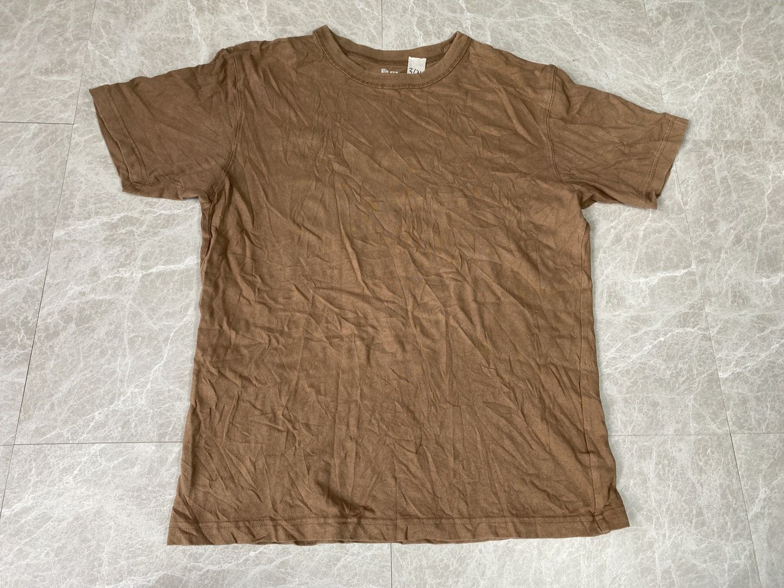 Uniqlo Uniqlo plain size m Size US M / EU 48-50 / 2 - 2 Thumbnail