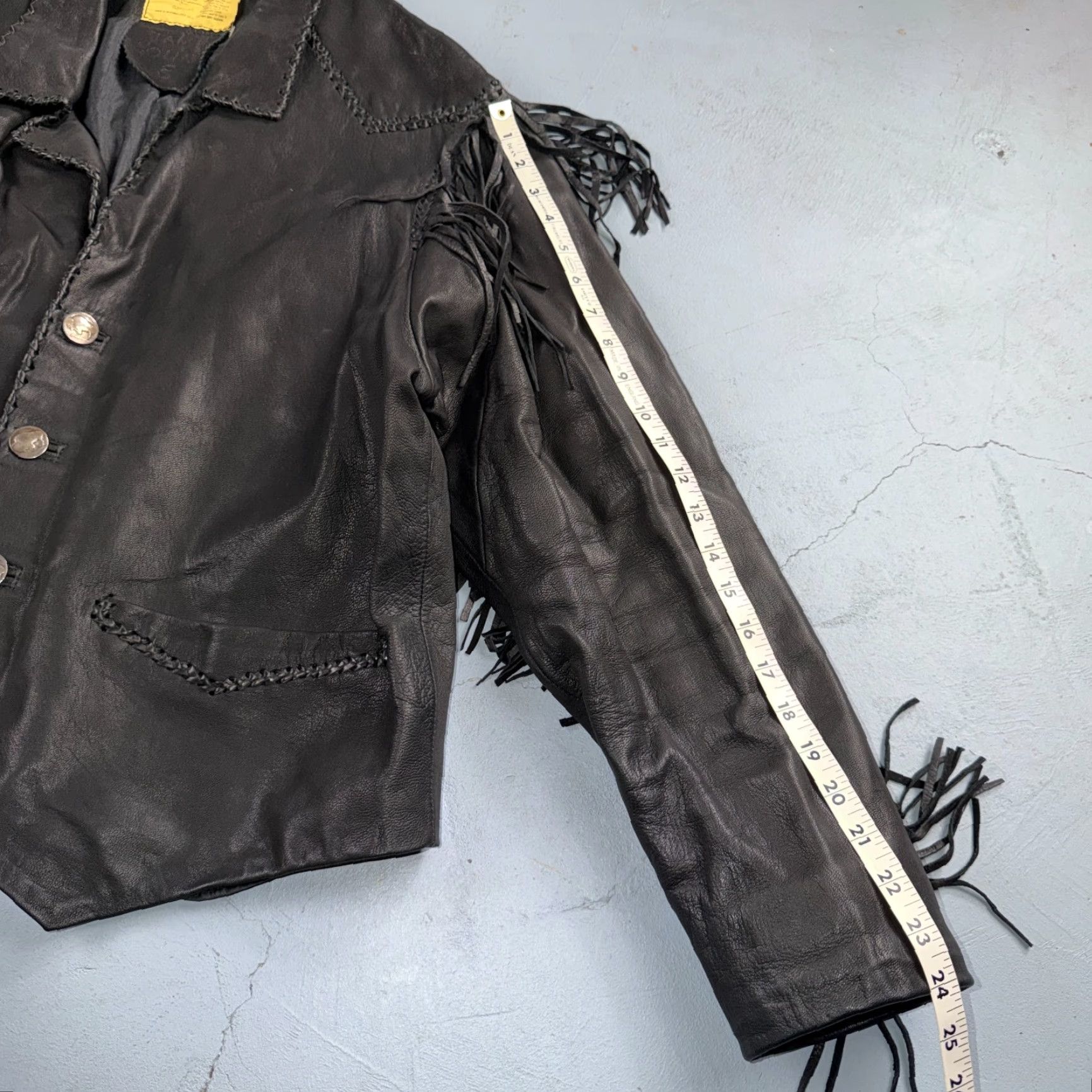 Vintage VINTAGE Montana Buckskin Leather Jacket Western Fringe 70s XL Mens Buckskin Leather Jacket - Western 1970s Mens XL Buckskin Leather fringe jacket Size US XL / EU 56 / 4 - 6 Thumbnail