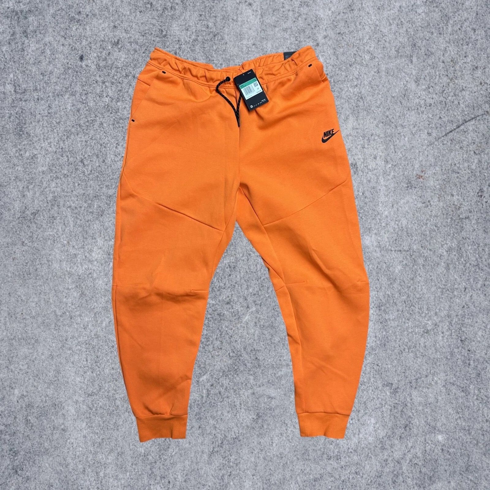 Nike Nike Tech NWT Orange Fleece Tapered Joggers Sweats Mens XL C Size US 26 / EU 42 - 2 Thumbnail
