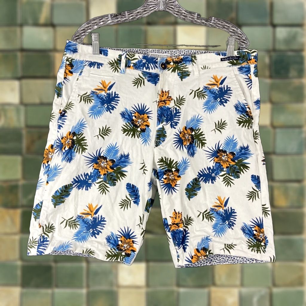 Denime DENIM & FLOWER Denim & Flower Floral Shorts Men’s 34 Multicolor Chino Denim Men 34 Multicolor Floral Size US 34 / EU 50 - 1 Thumbnail