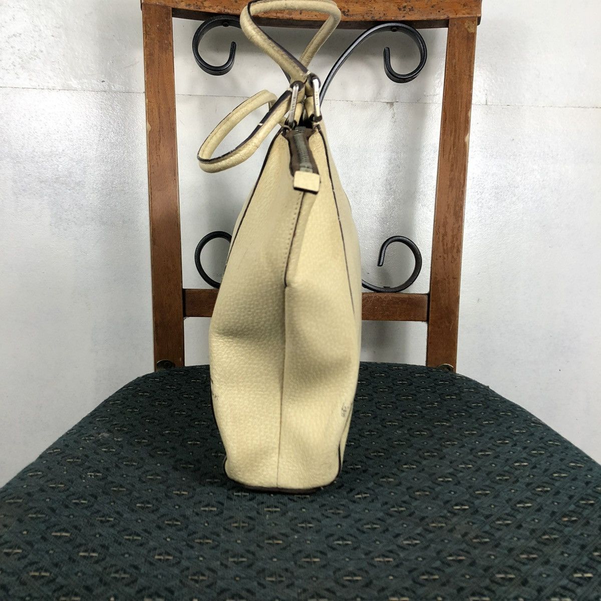Prada 🔥VINTAGE HAND BAG PIG SKINS LEATHER PRADA MADE IN ITALY Size ONE SIZE - 8 Thumbnail
