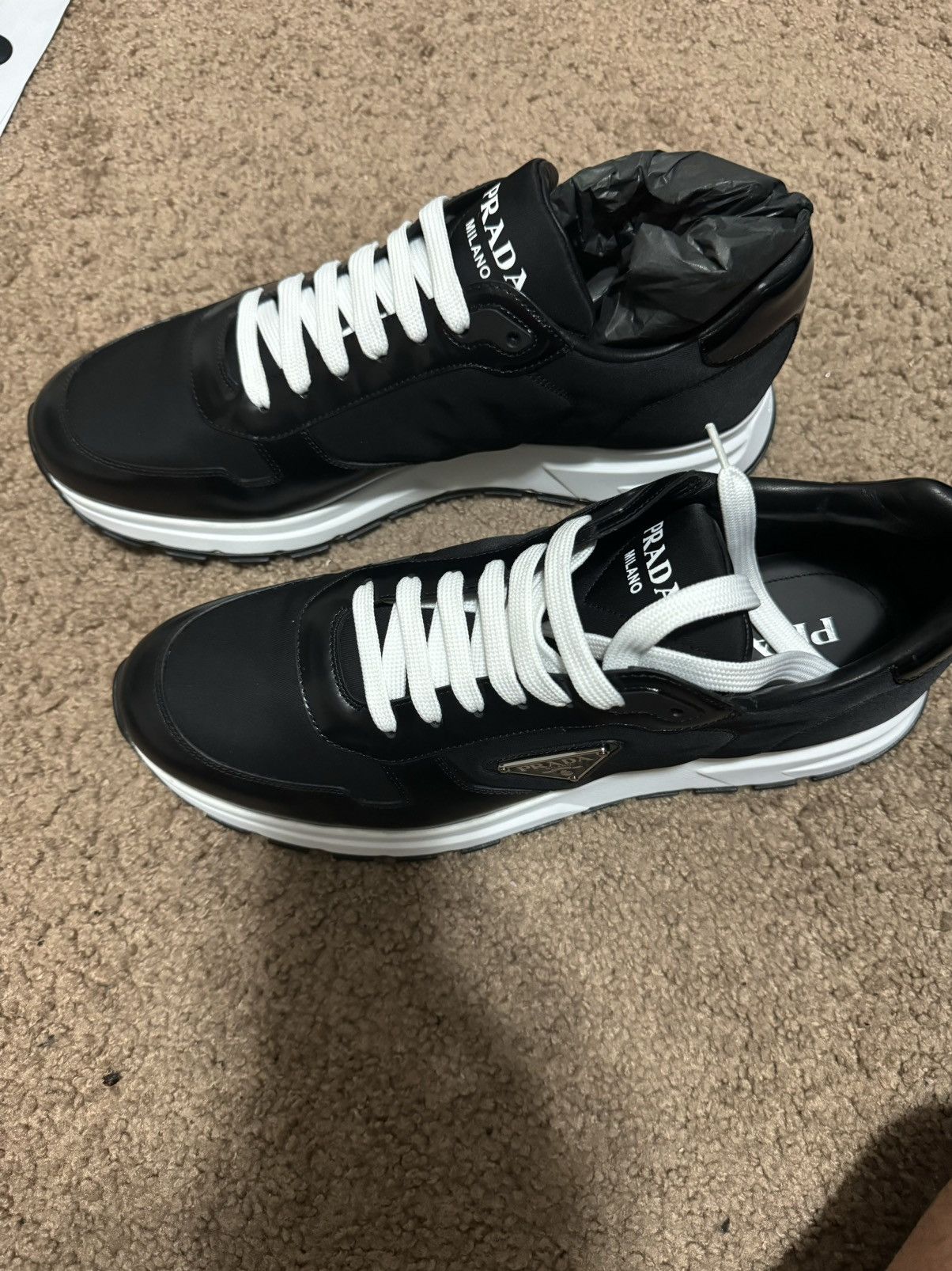 Prada Prada Men's Prax Triangle Logo Nylon Low-Top Sneakers Size US 11 / EU 44 - 11 Thumbnail