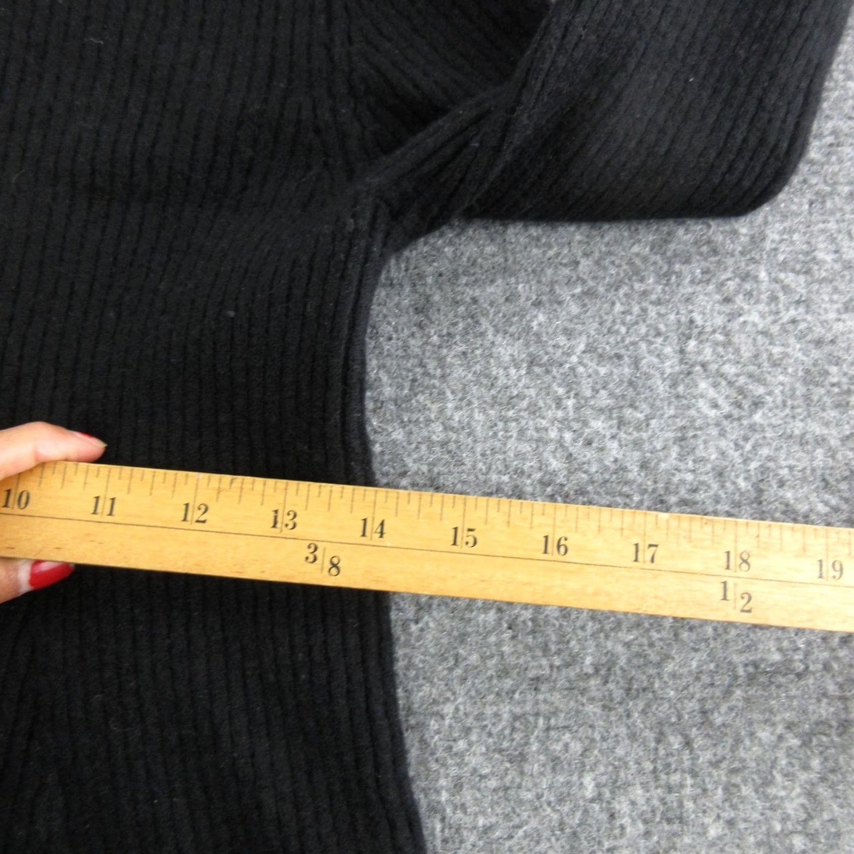 Bell The Cashmere Project Sweater Tunic Womens S Black Crewneck Bell Sleeve Knit 100% Cashmere Size S / US 4 / IT 40 - 4 Thumbnail