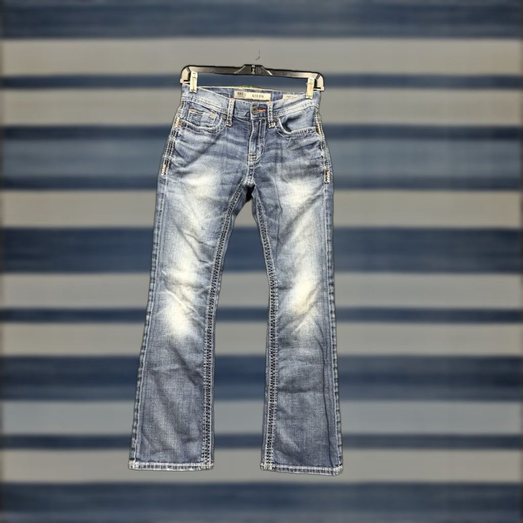 Vintage Buckle Jeans Buckle BKE Mens 26S Aiden Straight Leg Mid Rise Medium Wash Y2K 90s 80s Vintage? Wait. Size US 26 / EU 42 - 1 Thumbnail