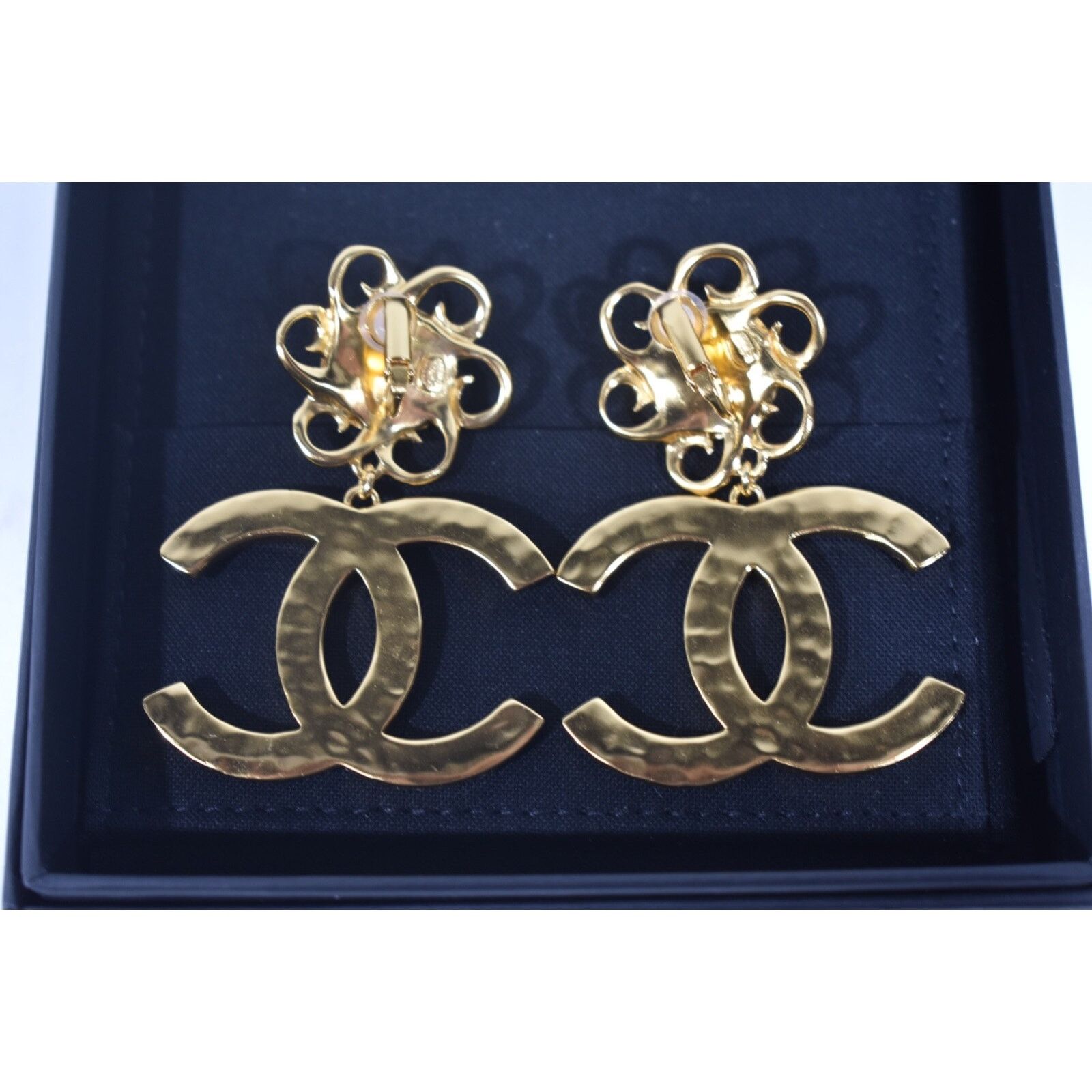 Chanel Chanel Gold White Stripe Dangle Drop Statement Earrings Size ONE SIZE - 9 Thumbnail