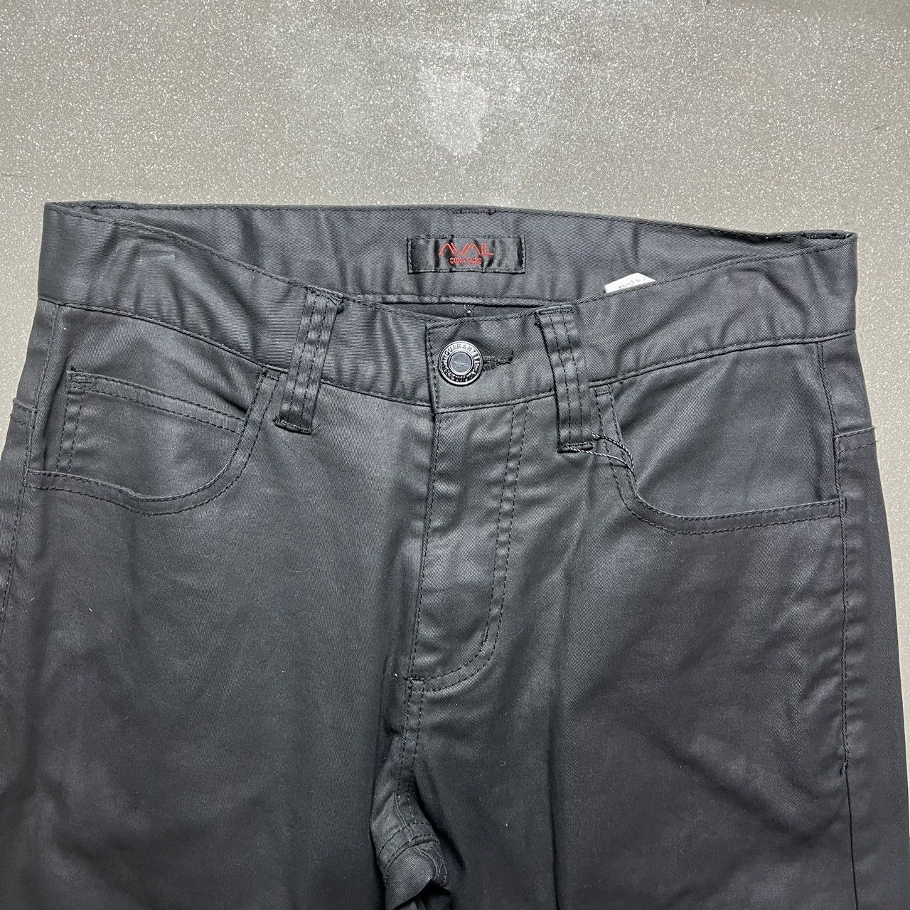 Japanese Brand × Le Grande Bleu (L.G.B.) Japanese Brand Black Coated Jeans Size US 29 - 3 Thumbnail