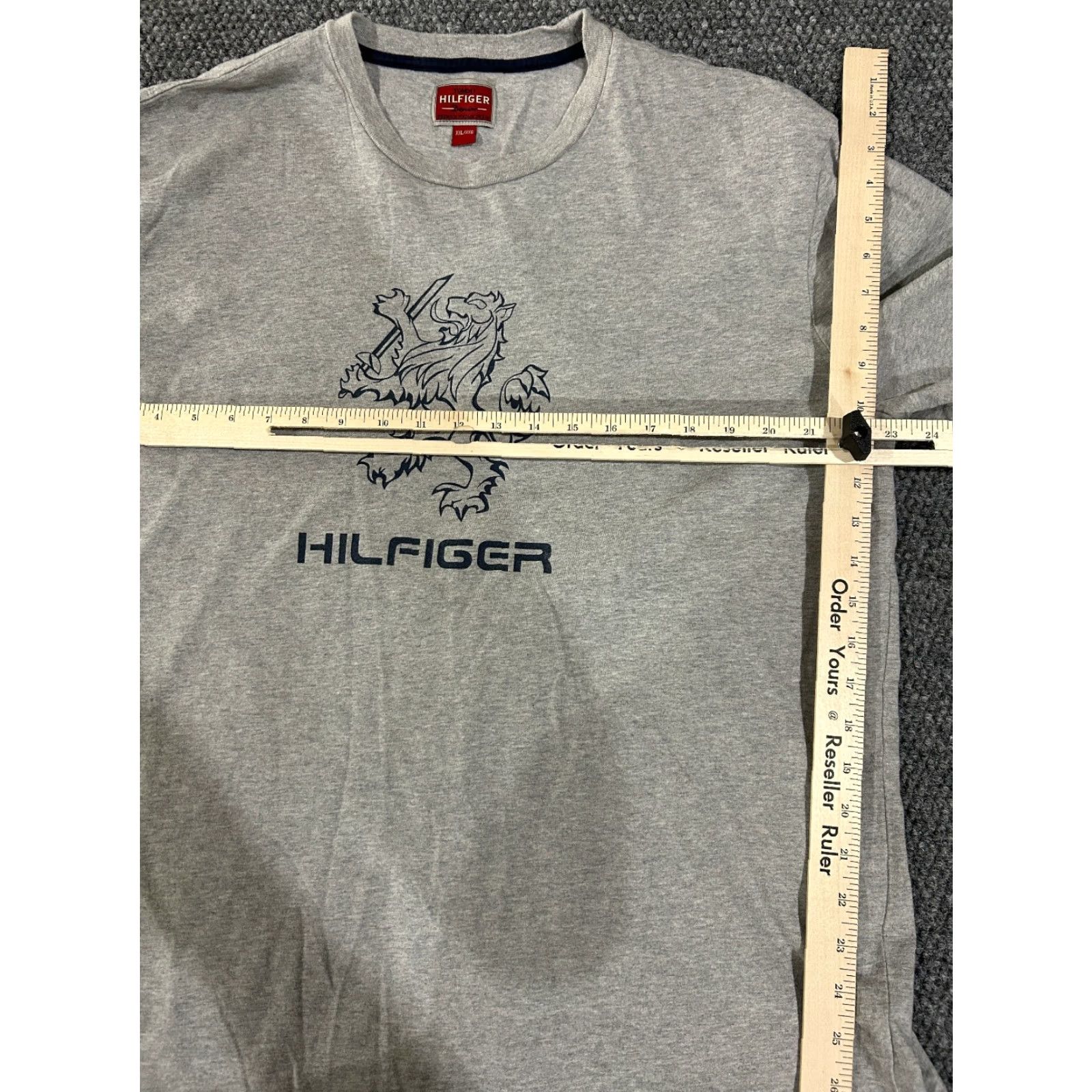 Tommy Hilfiger Tommy Hilfiger Graphic T Shirt Mens XXL Gray Lion Crest Logo Vintage Shirt Men Size US XXL / EU 58 / 5 - 3 Thumbnail
