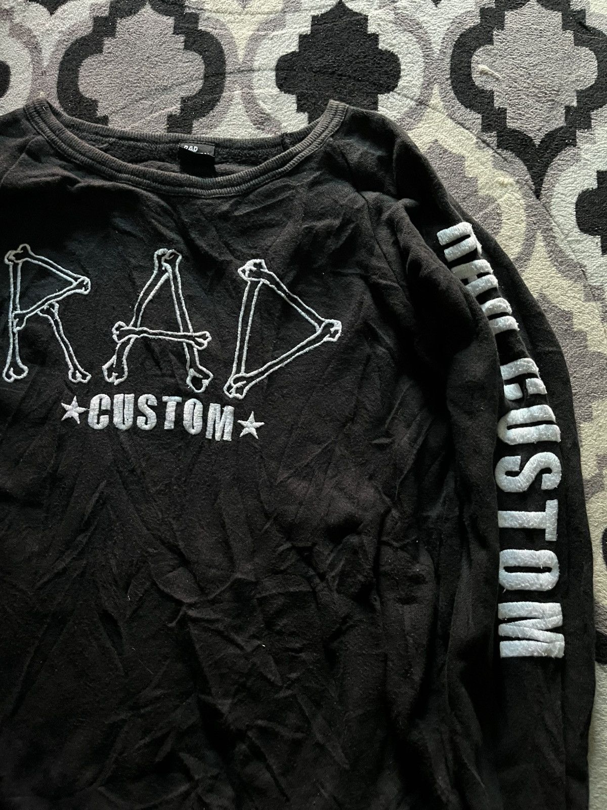 Le Grande Bleu (L.G.B.) Vintage rad custom embroidery y2k longsleeve tshirt Size US XS / EU 42 / 0 - 4 Thumbnail