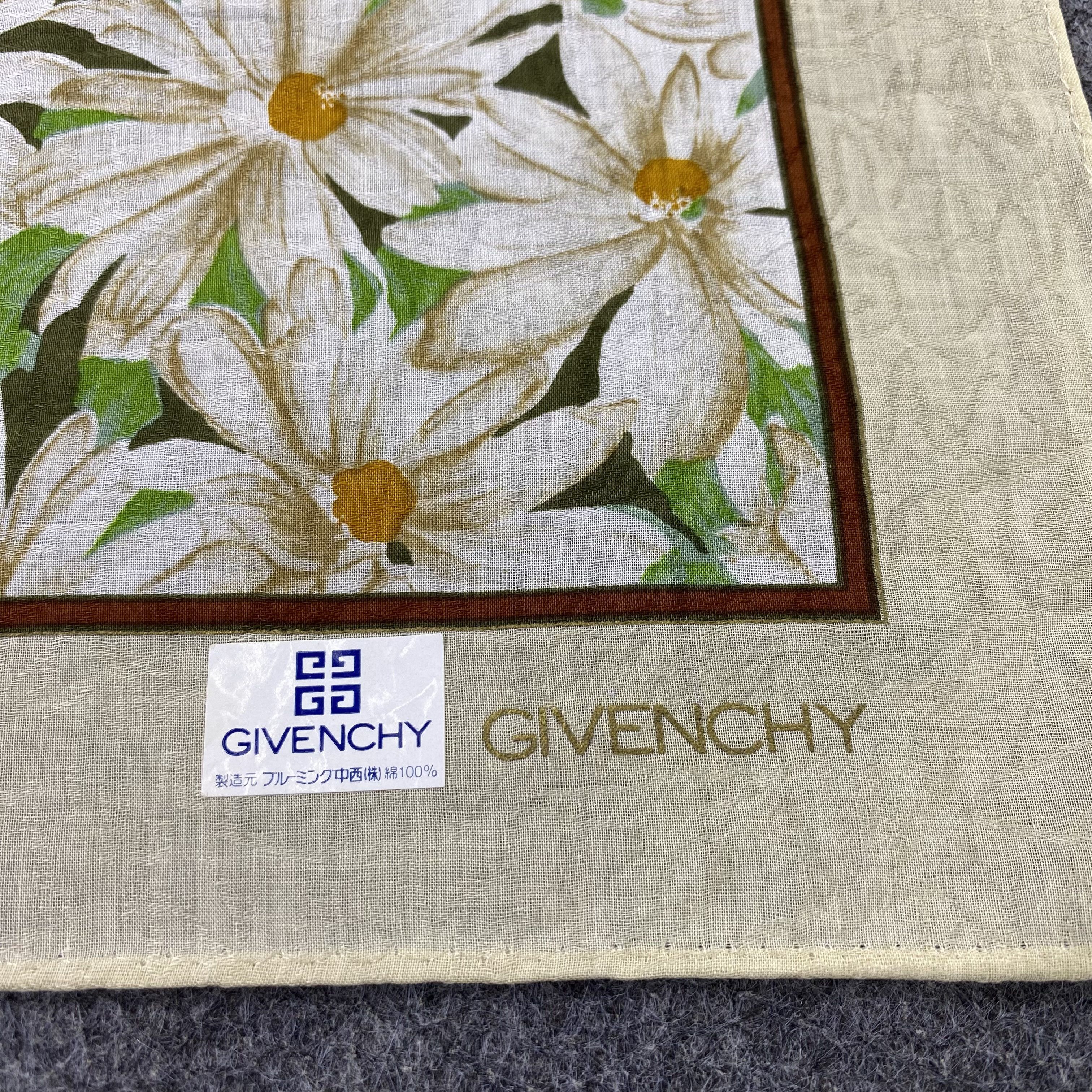 Givenchy Givenchy Handkerchief / Bandana / Neckerchief-B2317 Size ONE SIZE - 7 Thumbnail