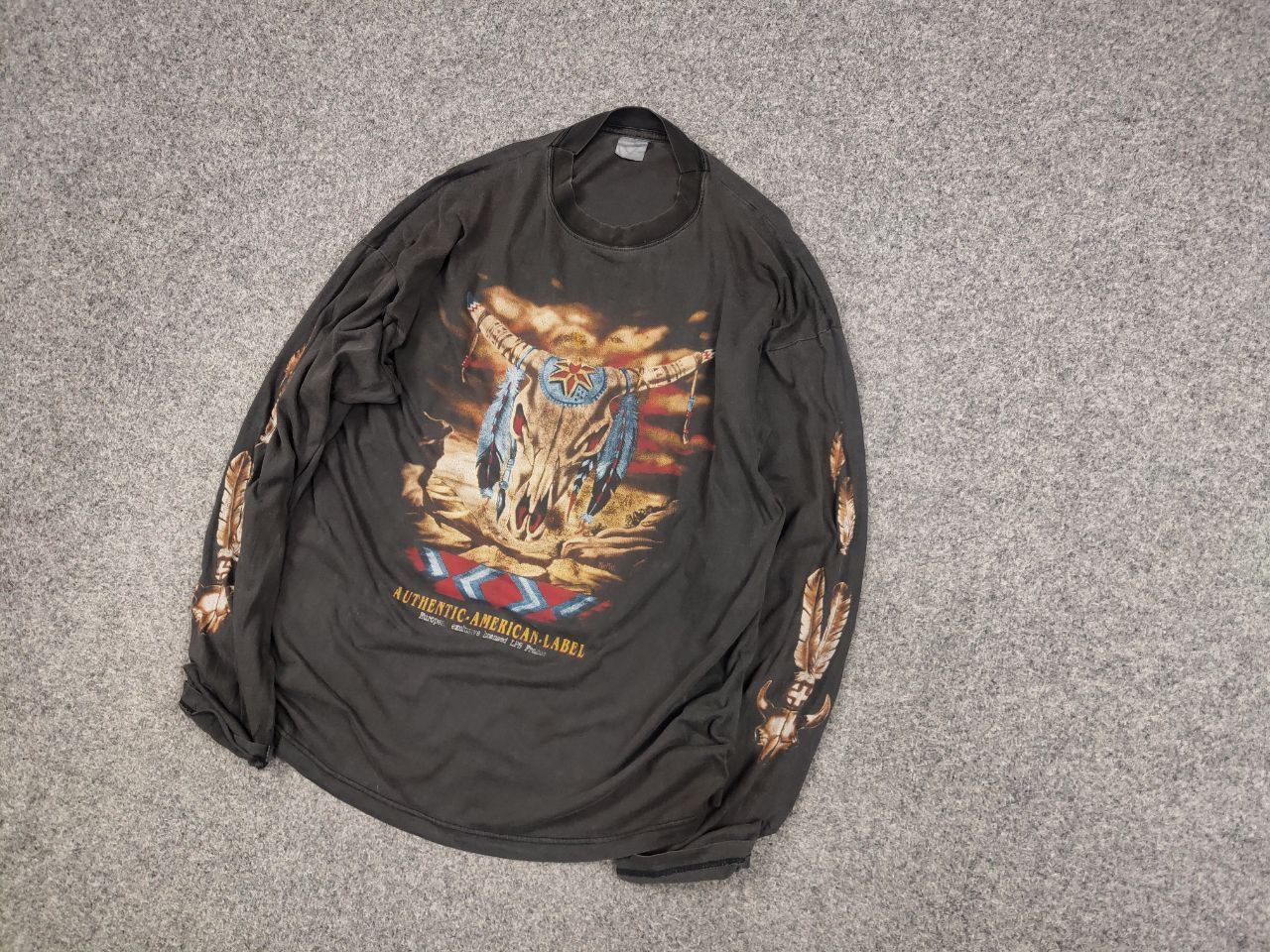Vintage Vintage 90s Authentic American label skull horns long sleeve Size US L / EU 52-54 / 3 - 4 Thumbnail