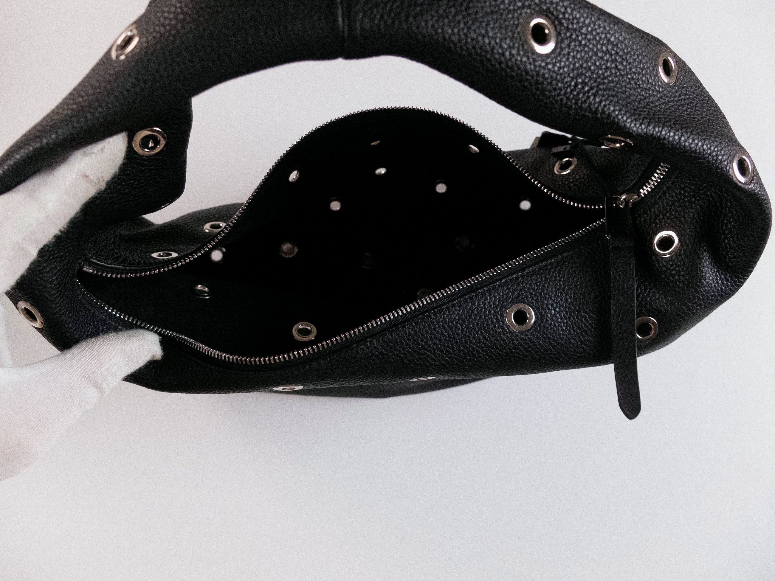 KHAITE KHAITE Olivia medium black leather hobo bag w grommets Size ONE SIZE - 8 Thumbnail