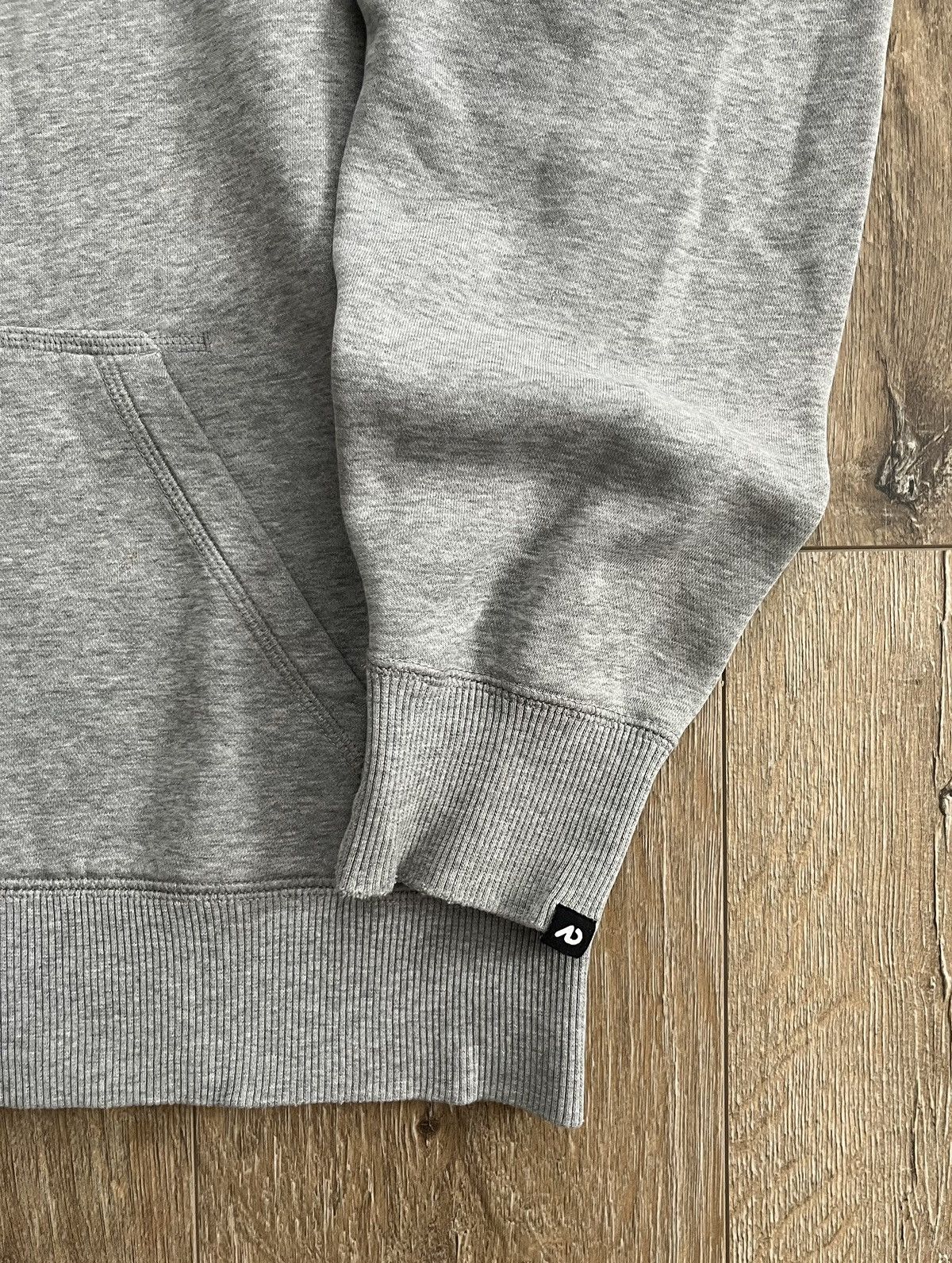 Nike × Vintage NIKE Y2K SWOOSH HOODIE Size US L / EU 52-54 / 3 - 8 Thumbnail