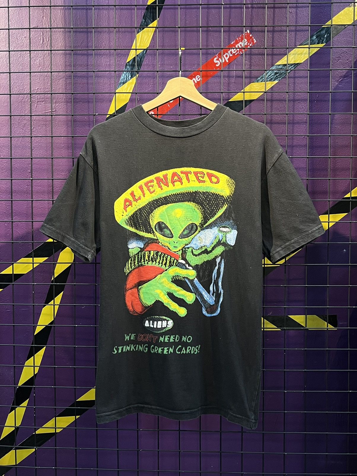 Alien Workshop × Vintage Alien Workshop Vintage T Shirt Size US M / EU 48-50 / 2 - 1 Thumbnail