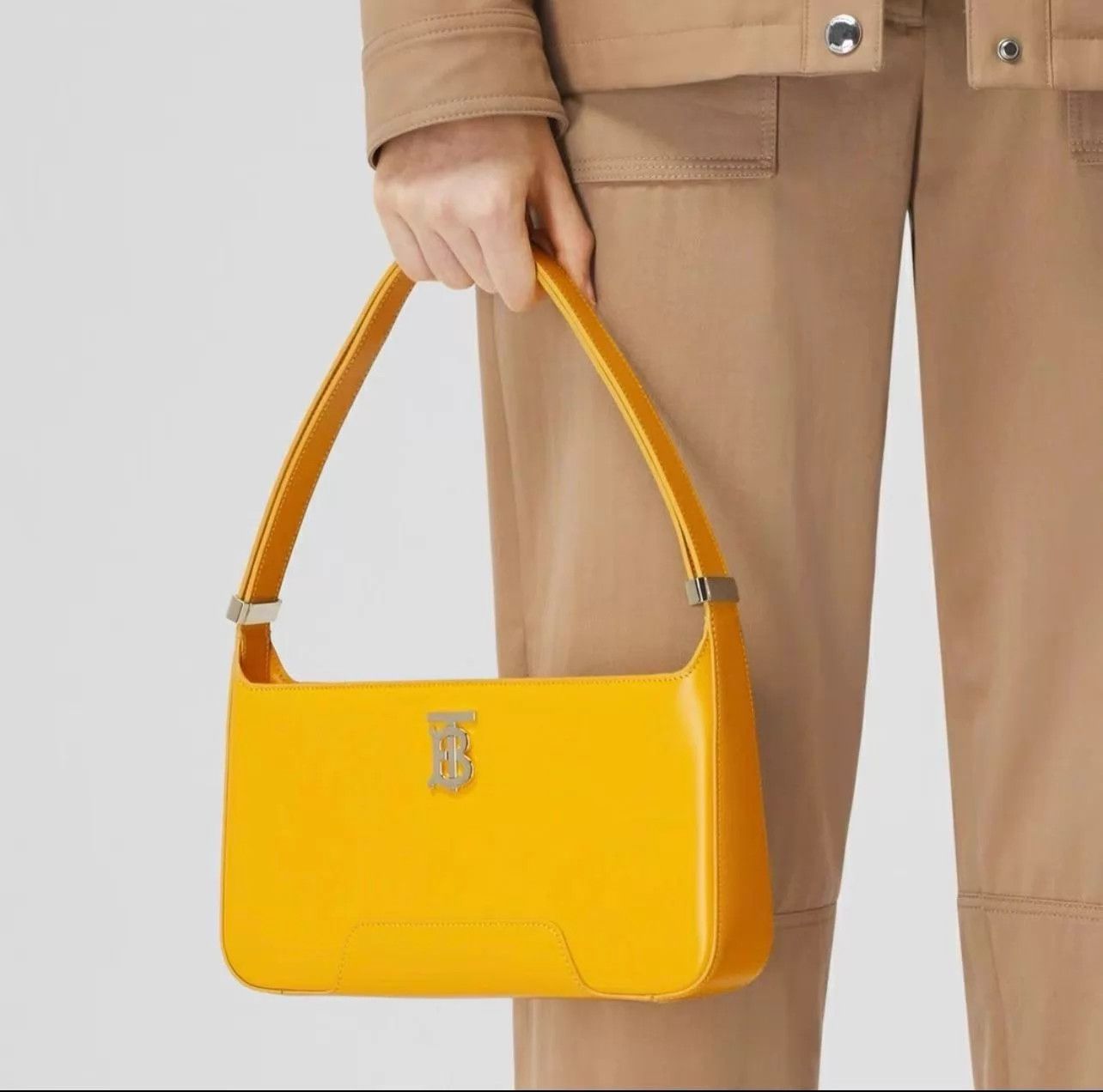 Burberry Burberry TB Yellow Armpit Bag Near New AH305 Size ONE SIZE - 9 Thumbnail