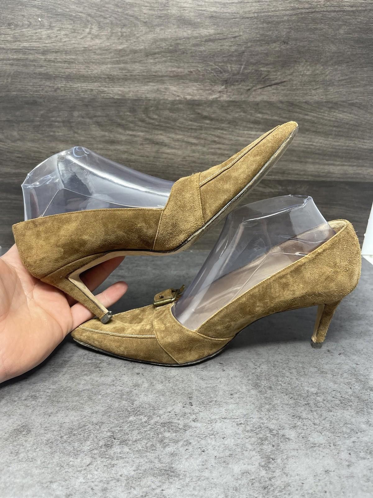 Manolo Blahnik Manolo Blahnik Heels Womens Size 8.5 (39.5) Brown Suede Size US 8.5 / IT 38.5 - 7 Thumbnail