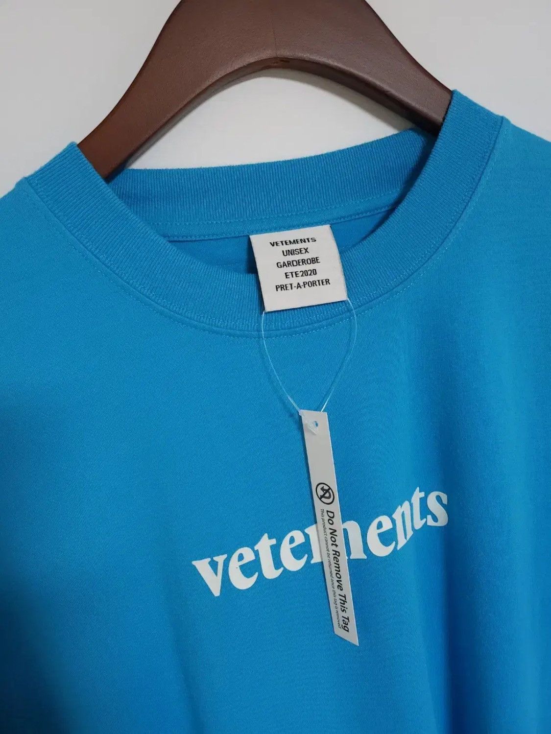 Vetements Vetements Postage Priority Mail T-Shirt Size US M / EU 48-50 / 2 - 3 Thumbnail