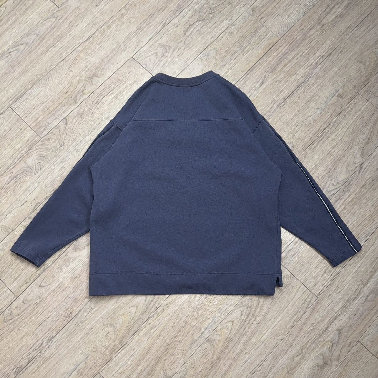 Nike Vintage Nike Y2K Drill Big Swoosh Pale Purple Crewneck Size US L / EU 52-54 / 3 - 14 Thumbnail