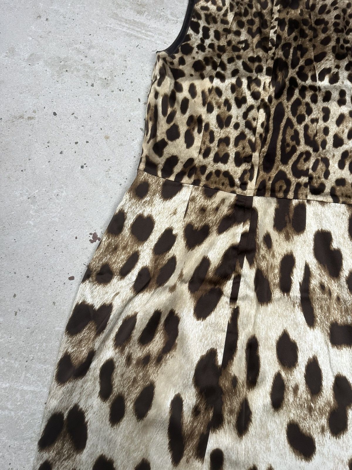 Dolce & Gabbana Dolce & Gabbana Silk Midi Leopard Print Dress Size M / US 6-8 / IT 42-44 - 11 Thumbnail