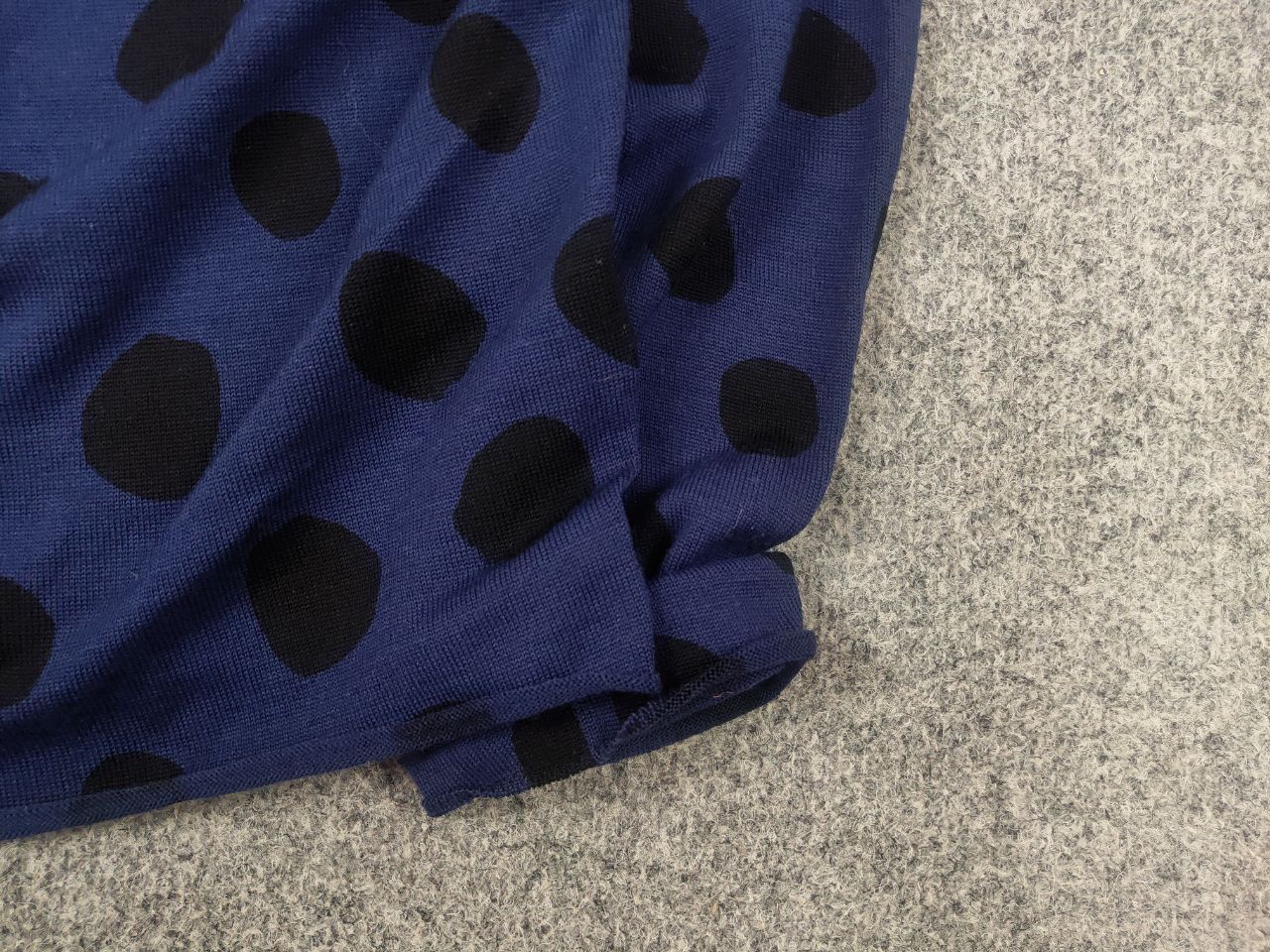 Comme des Garcons Vintage COMME des GARCONS Dot Printed Wool Knit Sweater Size US XS / EU 42 / 0 - 6 Thumbnail