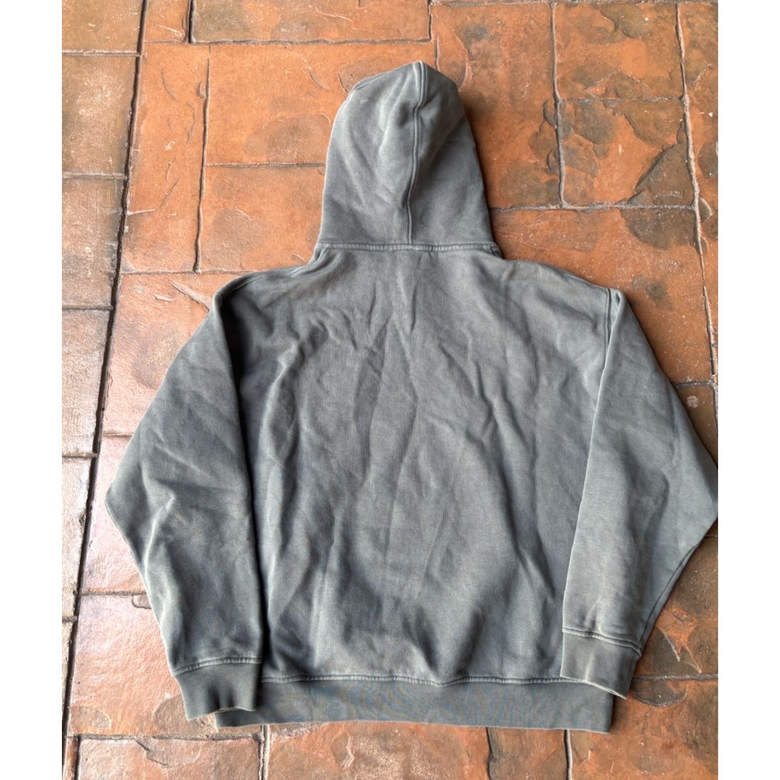 Frame VINTAGE FRAME Embroidered Pullover Hoodie Women Medium Gray Cement FRM Logo Hoodie, Crew Neck, Long Sleeve, Cotton, Activewear, Logo, Designer, 90s? Size M / US 6-8 / IT 42-44 - 3 Thumbnail