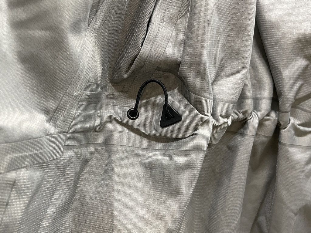 Arc'teryx ARCTERYX Codetta Cinch Long Gore Tex Jacket Coat Size S / US 4 / IT 40 - 19 Thumbnail