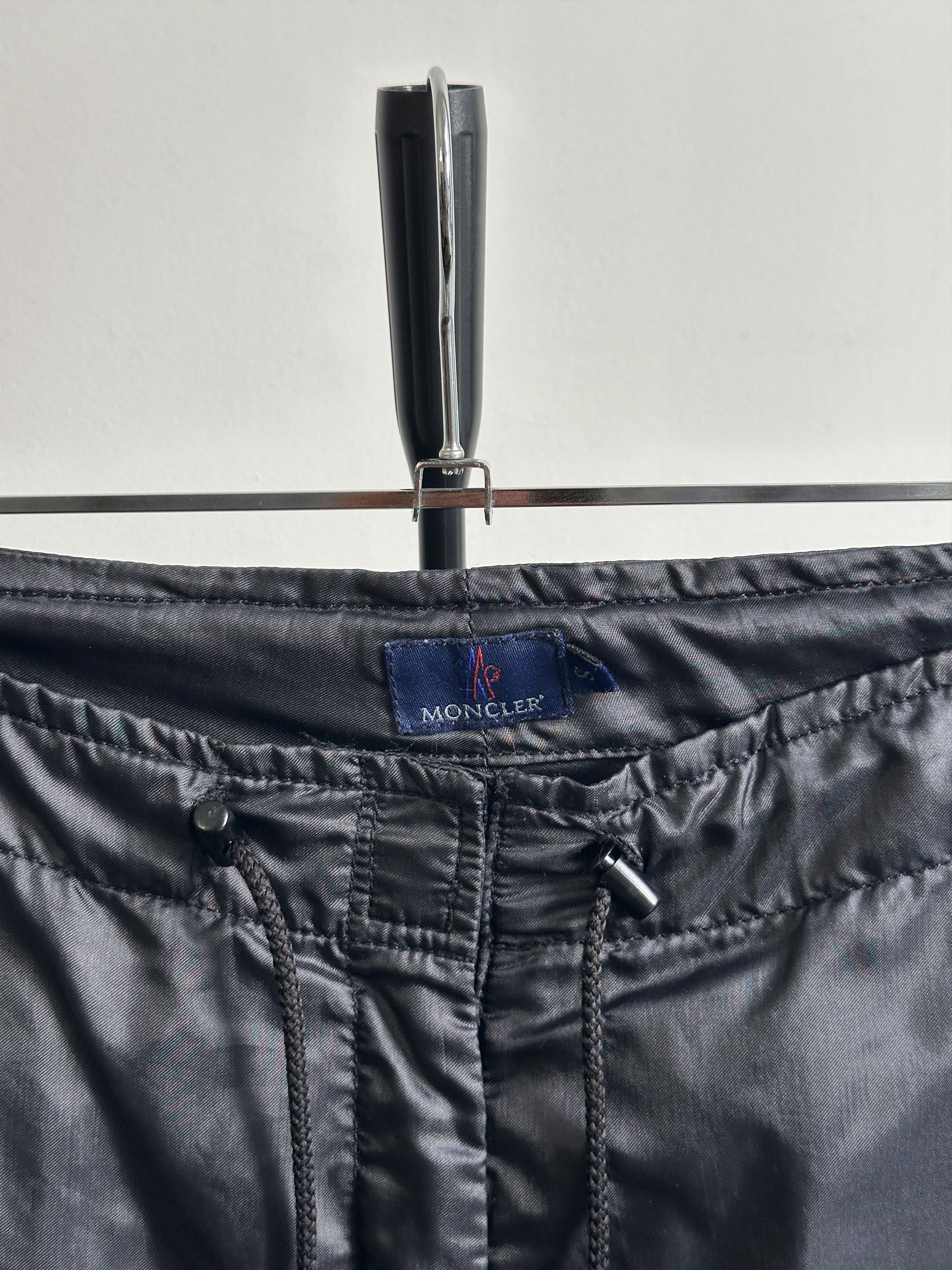 Moncler Moncler Nylon Black Lightweight Vintage Pants Small Size US 30 / EU 46 - 2 Thumbnail