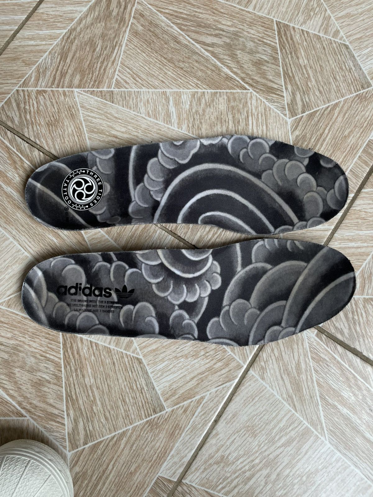 Adidas × Japanese Brand Adidas Superstar Pure Three Tides Tattoo Chinese Demons Size US 8.5 / EU 41-42 - 8 Thumbnail