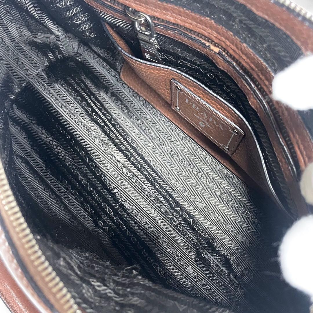 Prada Prada - Brown Leather Handbag Shoulder Bag Size ONE SIZE - 4 Thumbnail