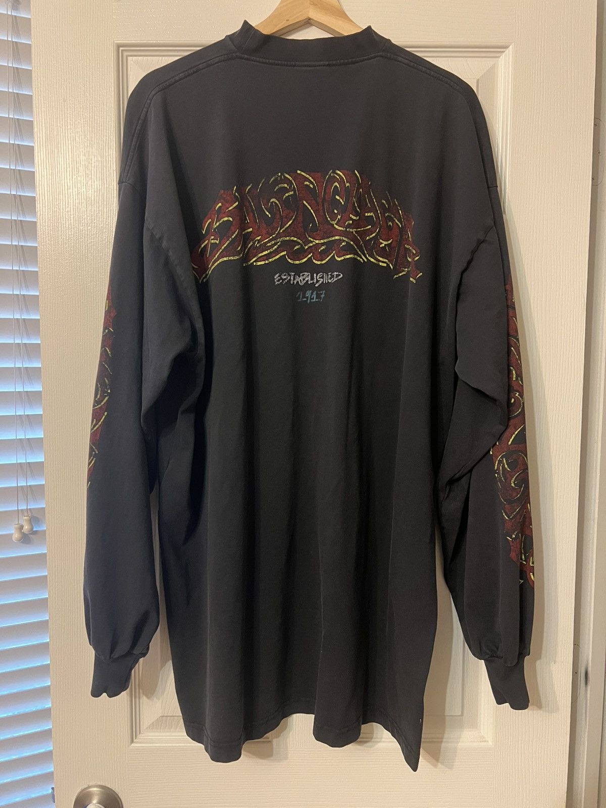 Balenciaga Balenciaga Offshore Long Sleeve T-shirt Size US M / EU 48-50 / 2 - 2 Thumbnail