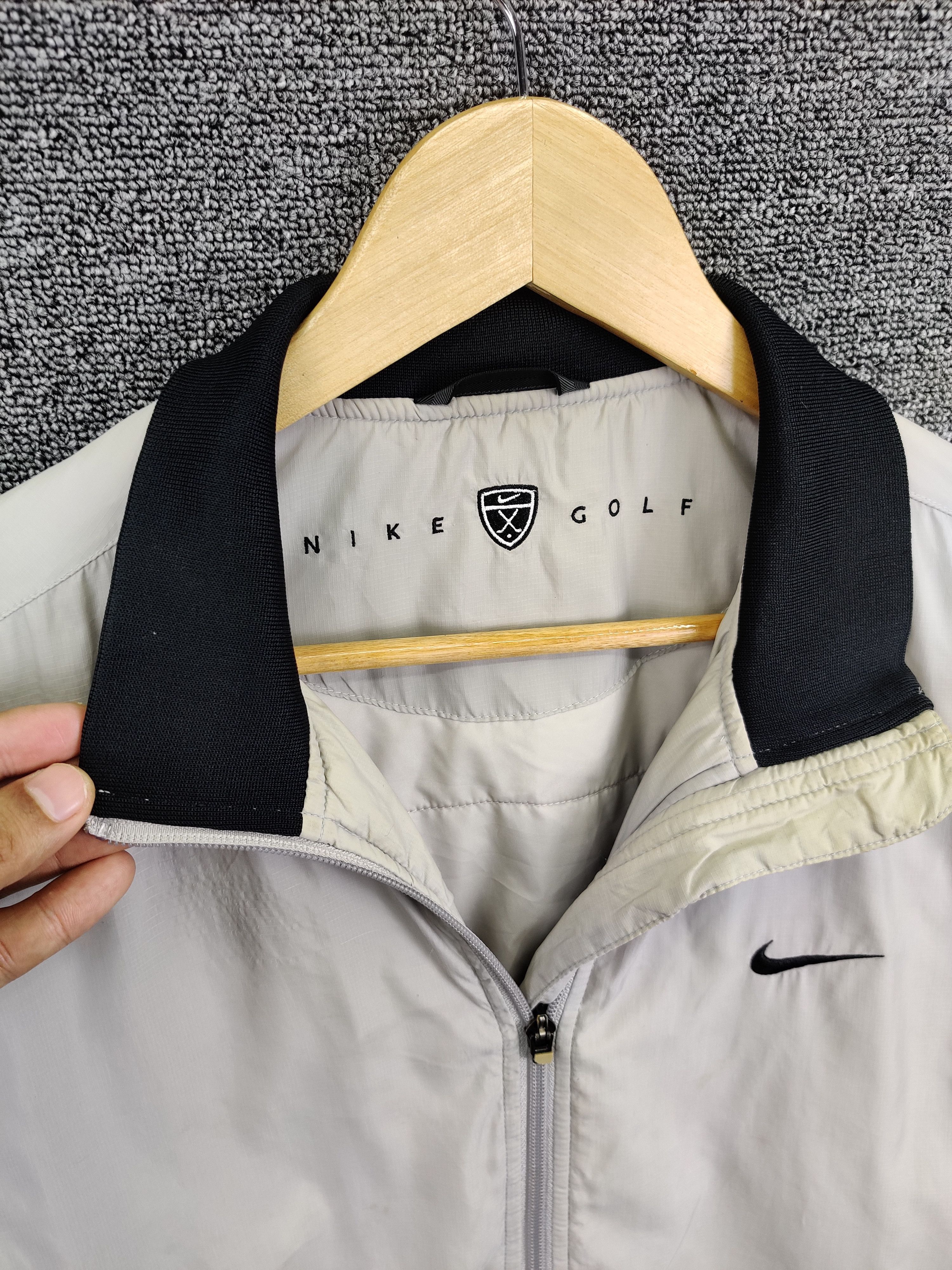Nike Vintage Nike Golf Windbreaker Light Jacket Size US L / EU 52-54 / 3 - 3 Thumbnail