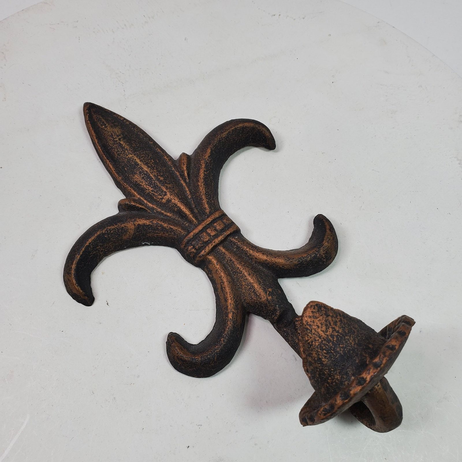 The Unbranded Brand Vintage Fleur de Lis Candle Holder Cast Iron Wall Mount 8.5" Size ONE SIZE - 3 Thumbnail