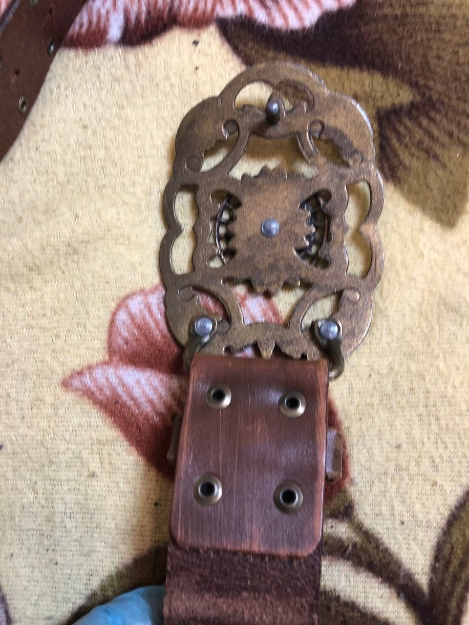 Vintage Vintage Brown Genuine Leather Floral Buckle Size ONE SIZE - 7 Thumbnail