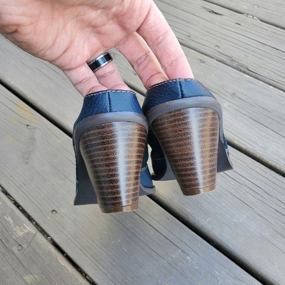 Vintage Vintage 70s Western Boho Blue Leather and Suede Heeled Mules Size US 8 / IT 38 - 7 Thumbnail