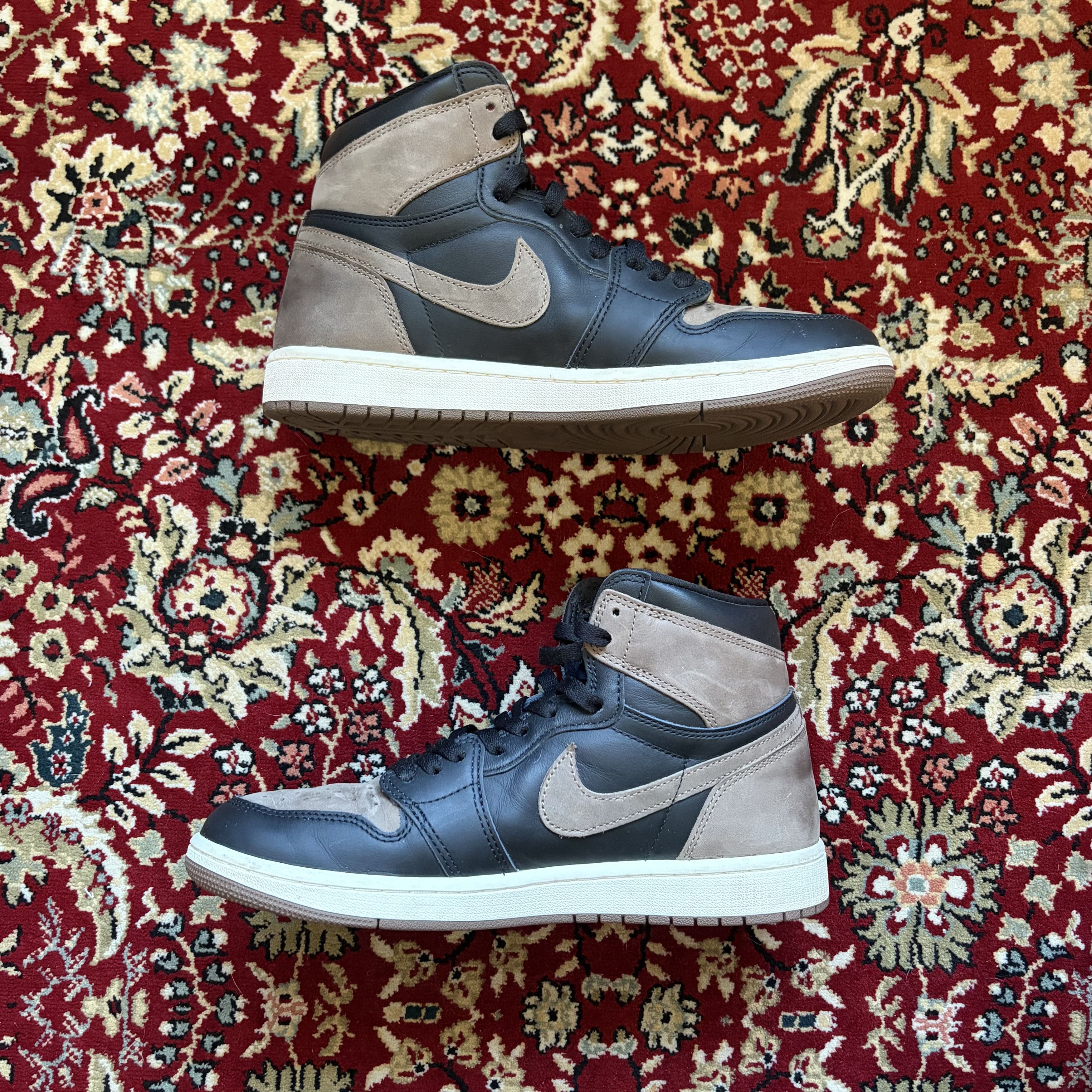 Jordan Brand Jordan 1 Retro High OG Palomino Size US 9 / EU 42 - 2 Thumbnail