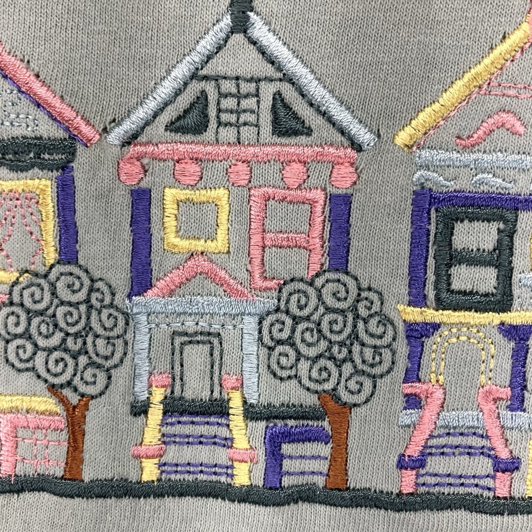 Vintage VINTAGE Times Square Women's Oversized T-Shirt Medium Light Sage Embroidered Cape May Houses Classic Retro USA Size M / US 6-8 / IT 42-44 - 7 Thumbnail