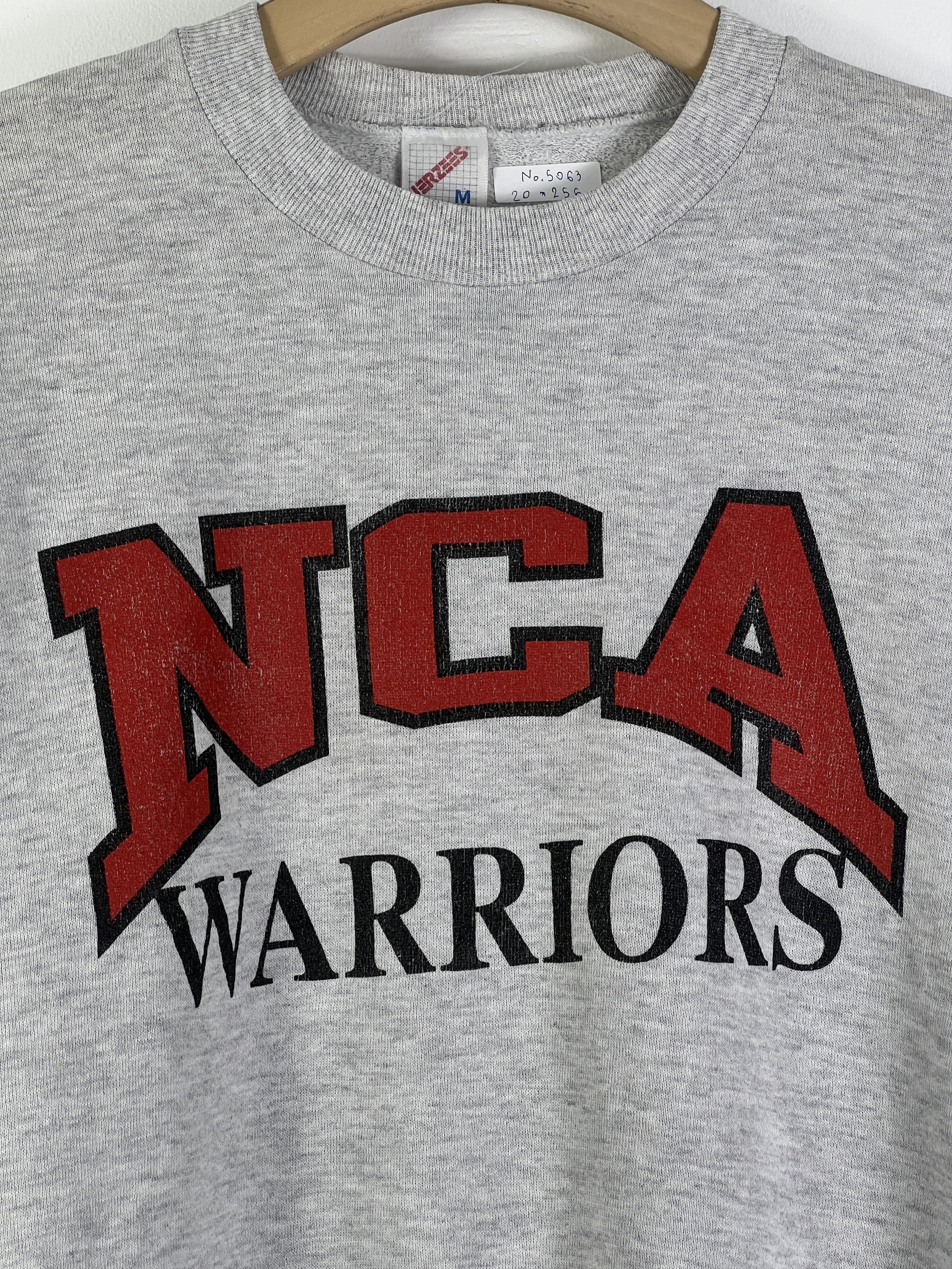 Vintage No.5063 Vintage 90s NCA Warriors Graphic Sweatshirt (M) Size US M / EU 48-50 / 2 - 2 Thumbnail